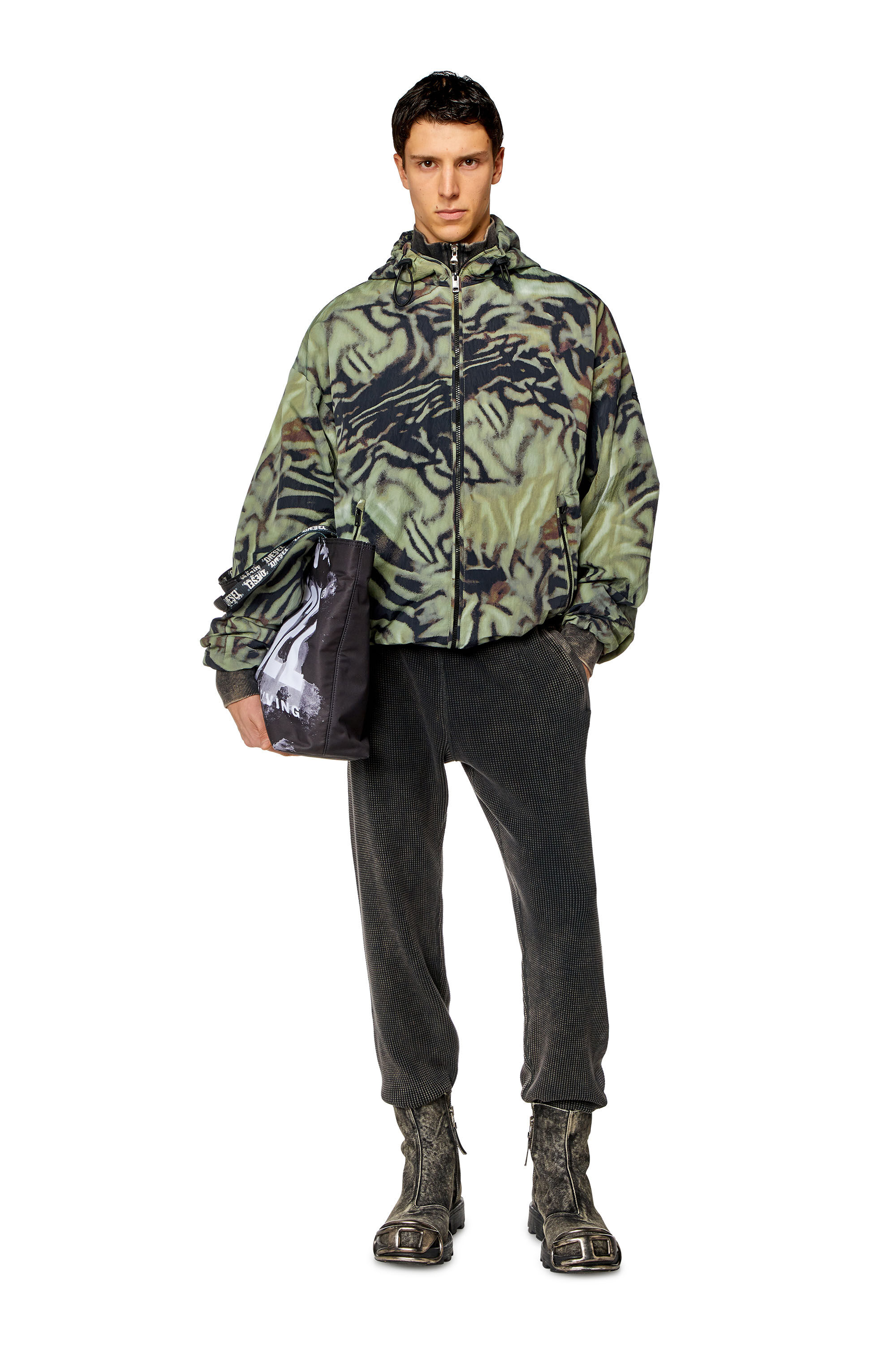 Diesel - J-LEOPOLD-ZEBRA, Homme Coupe-vent en nylon avec imprimé camouflage zébré in Vert - Image 1