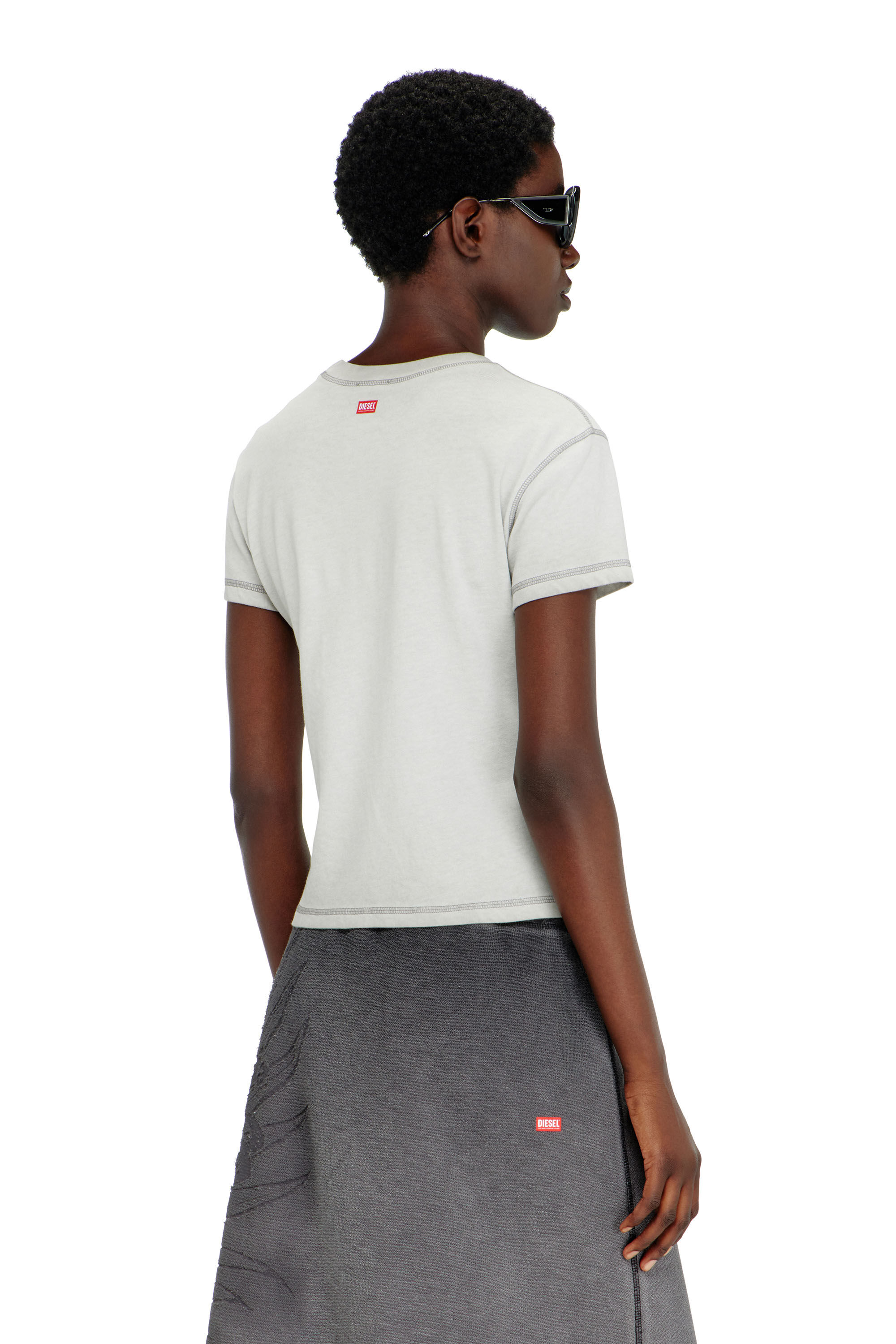 Diesel - O-BEAUTY, Jupe midi en molleton avec imprim&eacute; d&eacute;vor&eacute; Femme in Gris - 4