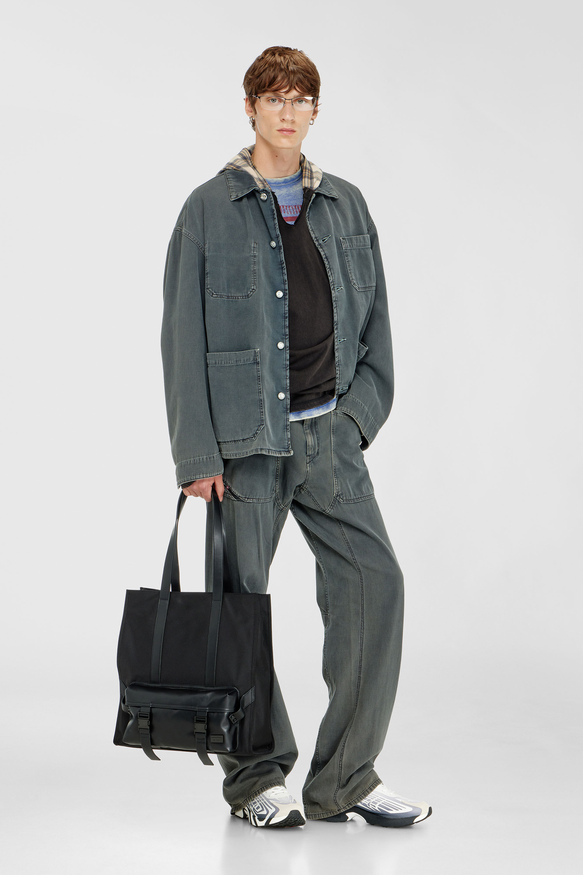 Diesel - D-STACK-U, Veste style utility en denim color&eacute; Mixte in Gris - 1