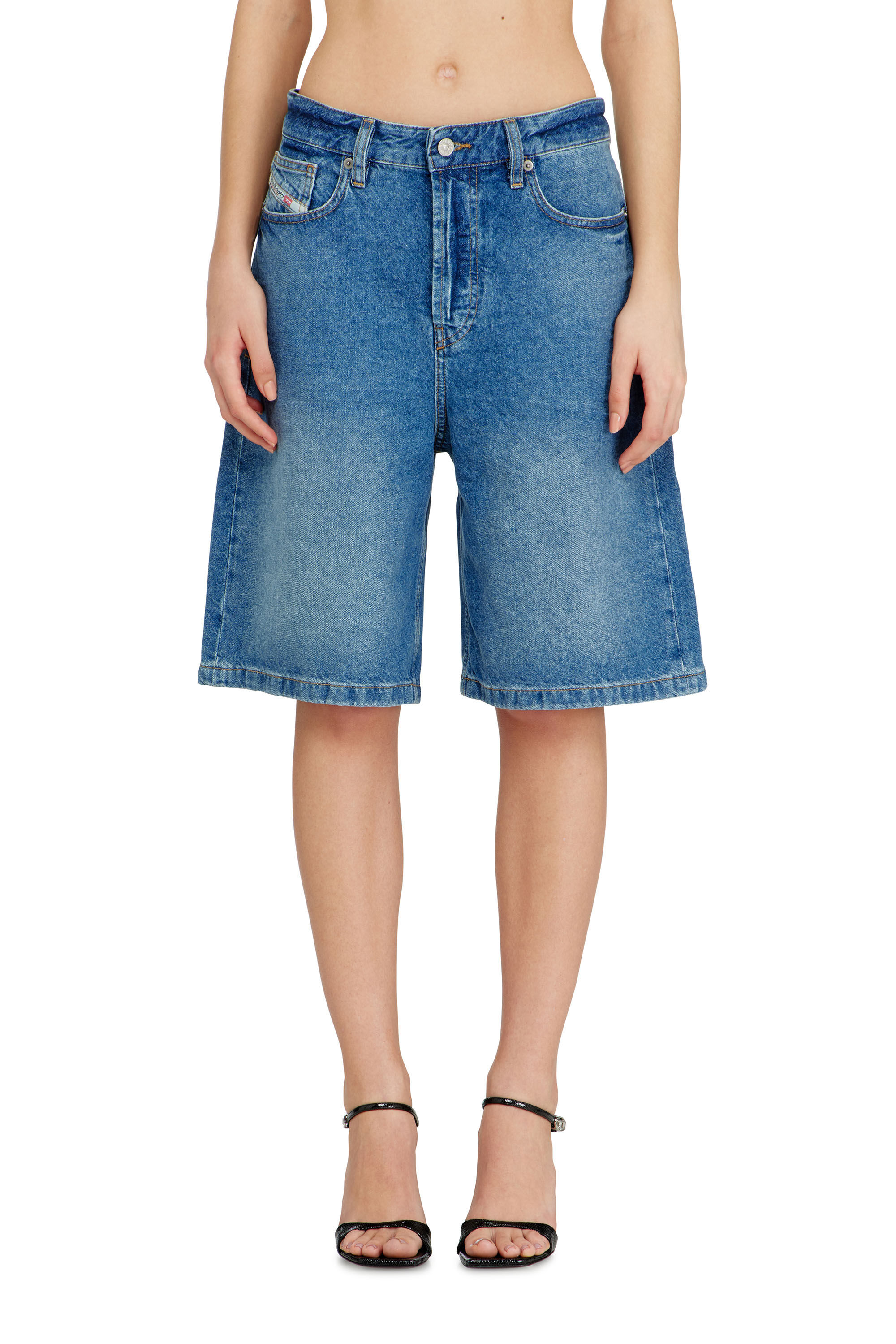 Diesel - DE-SIRE-SHORT, Short en denim &agrave; lavage propre Femme in Bleu - 3