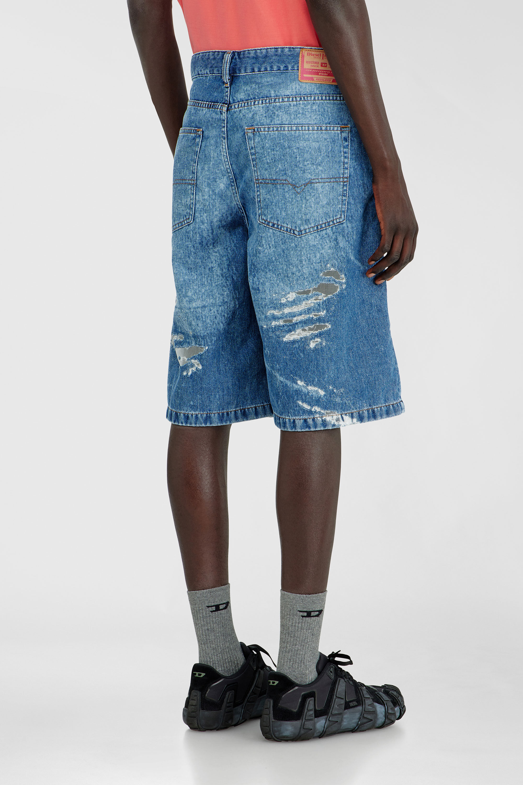 Diesel - PR-DE-SIRE-SHORT, Short en denim devor&eacute; Mixte in Bleu - 4
