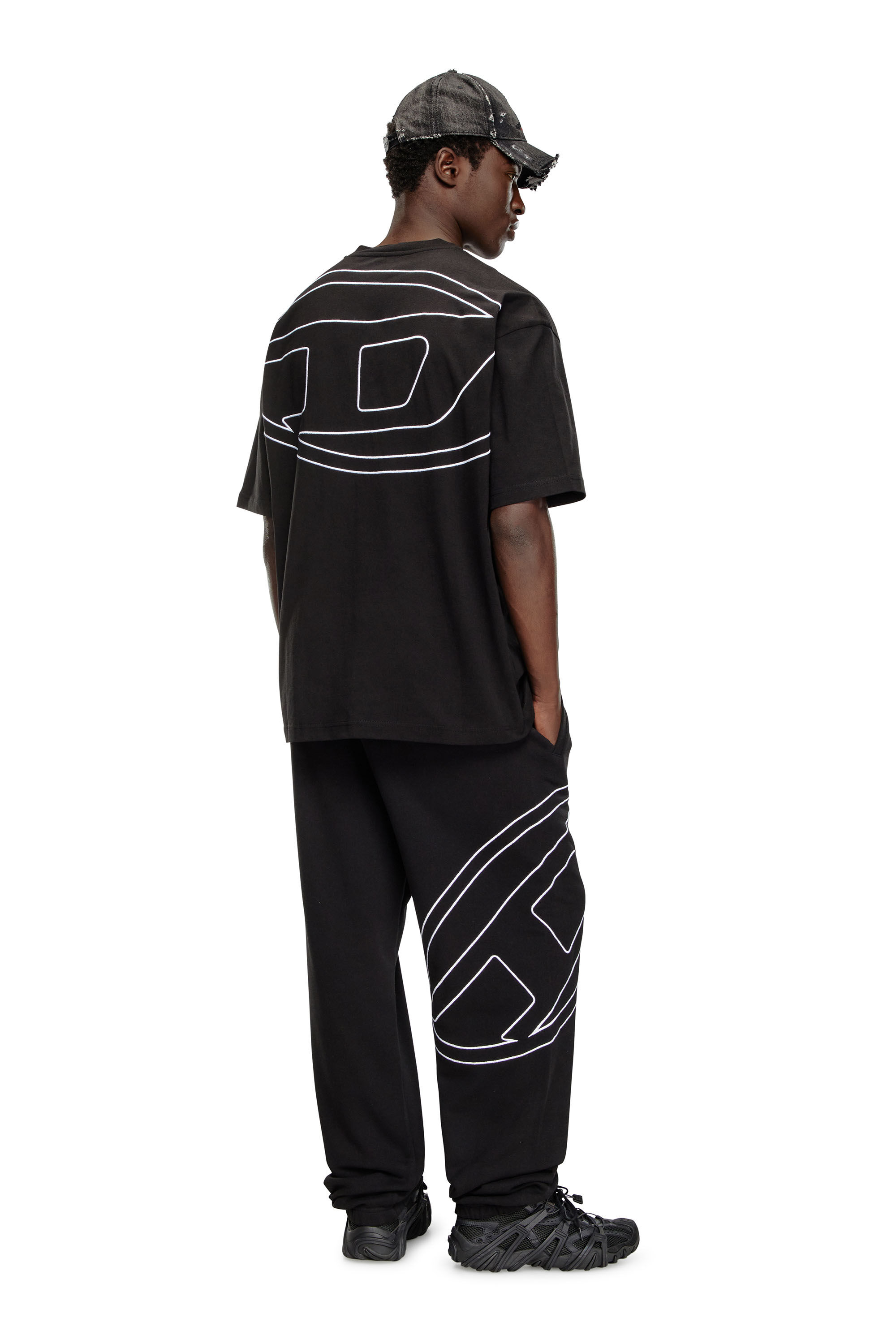 Tシャツ・カットソー DIESEL TSHIRT (A113020HGAM) Diesel - T-shirt for Man - Black - A113020HGAM-9XX | FRMODA.COM