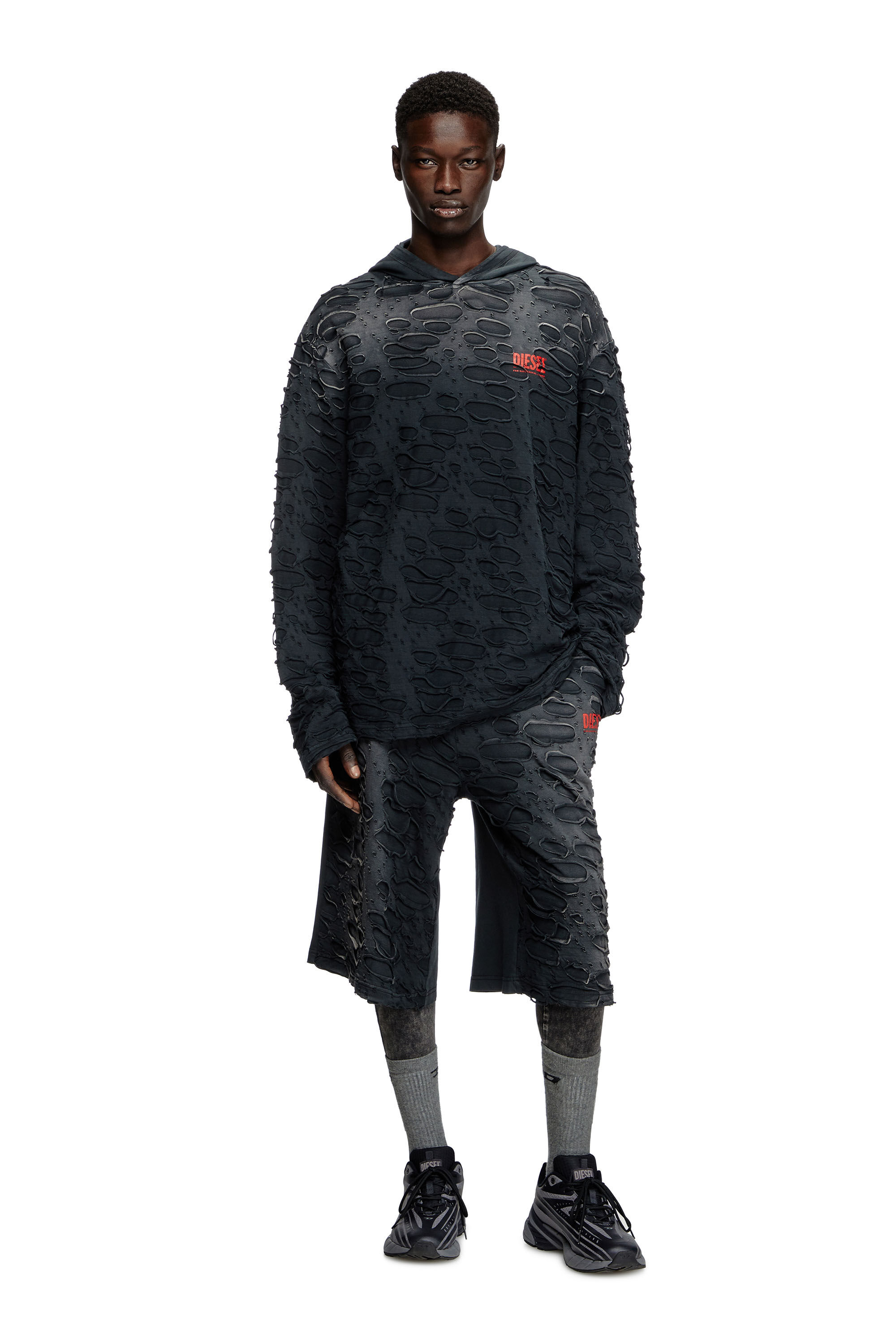 Diesel - T-CRANE-LS-HOOD, T-shirt à capuche et manches longues avec trous Homme in Noir - 1