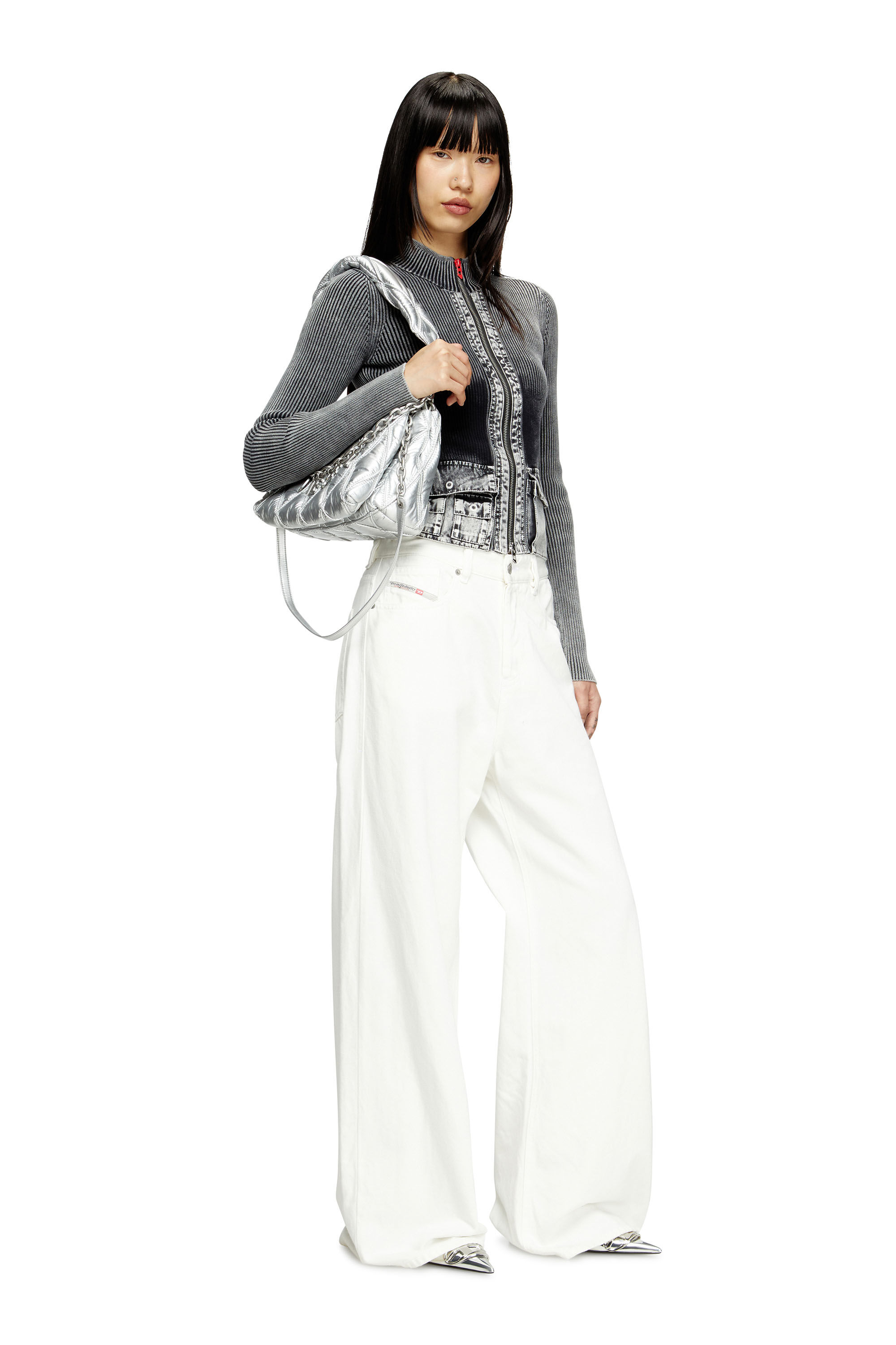 Diesel - CHARM-D SHOULDER M, Charm-D M-Sac à bandoulière en nylon métallisé matelassé Femme in Gris argenté - 6
