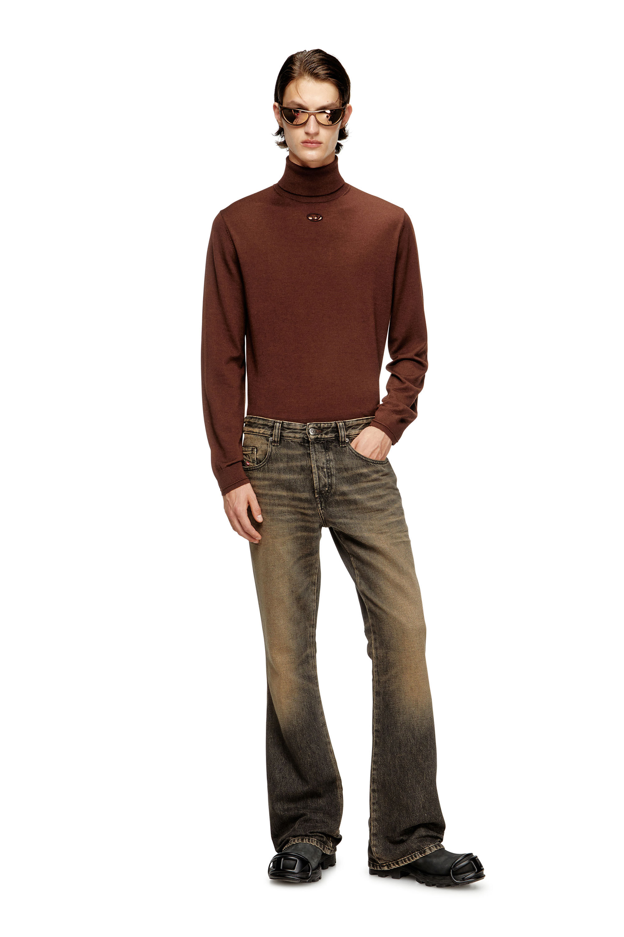 Diesel - K-VARTA, Pull à col roulé en laine avec logo ajouré Homme in Marron - 1