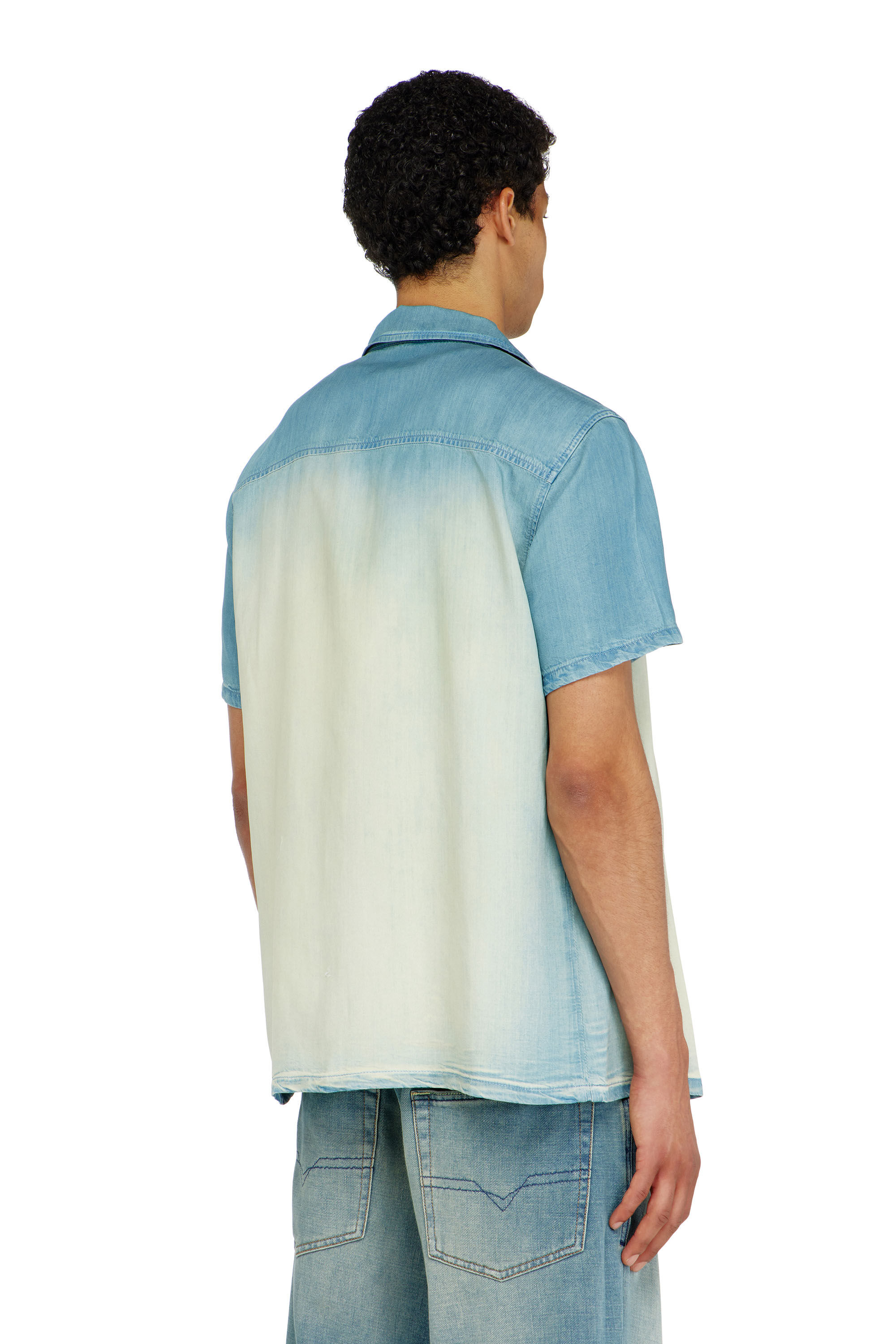 Diesel - D-CLARIVO-S, Chemise &agrave; manches courtes en denim fluide surteint Homme in ToBeDefined - 3