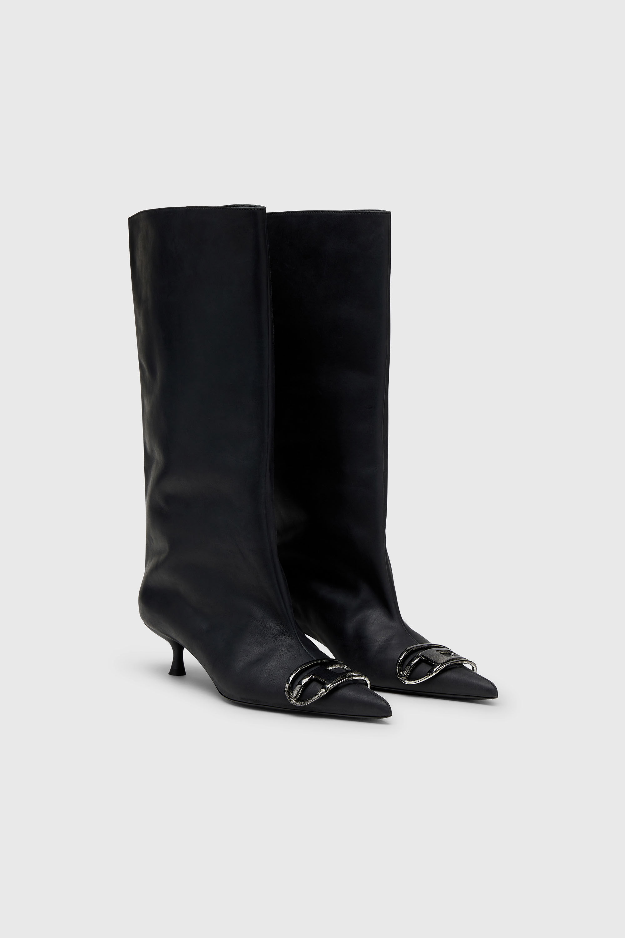 Diesel - D-VENUS 40 KB TUBE, Woman's D-Venus-Knee-high boots in oiled leather in Black - 2