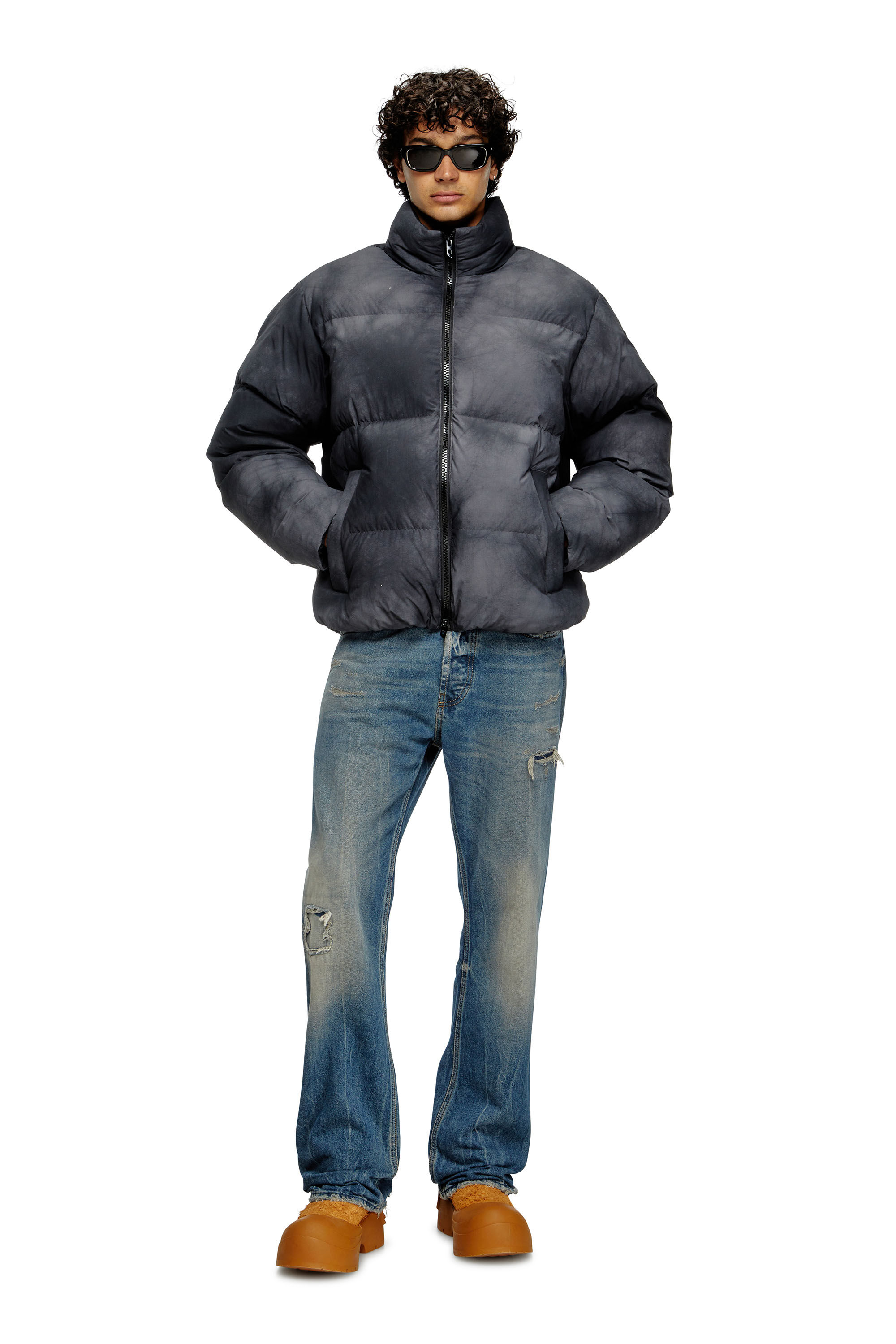 Diesel - W-RAVEEL, Veste doudoune à capuche en nylon effet irrégulier Homme in Noir - 1
