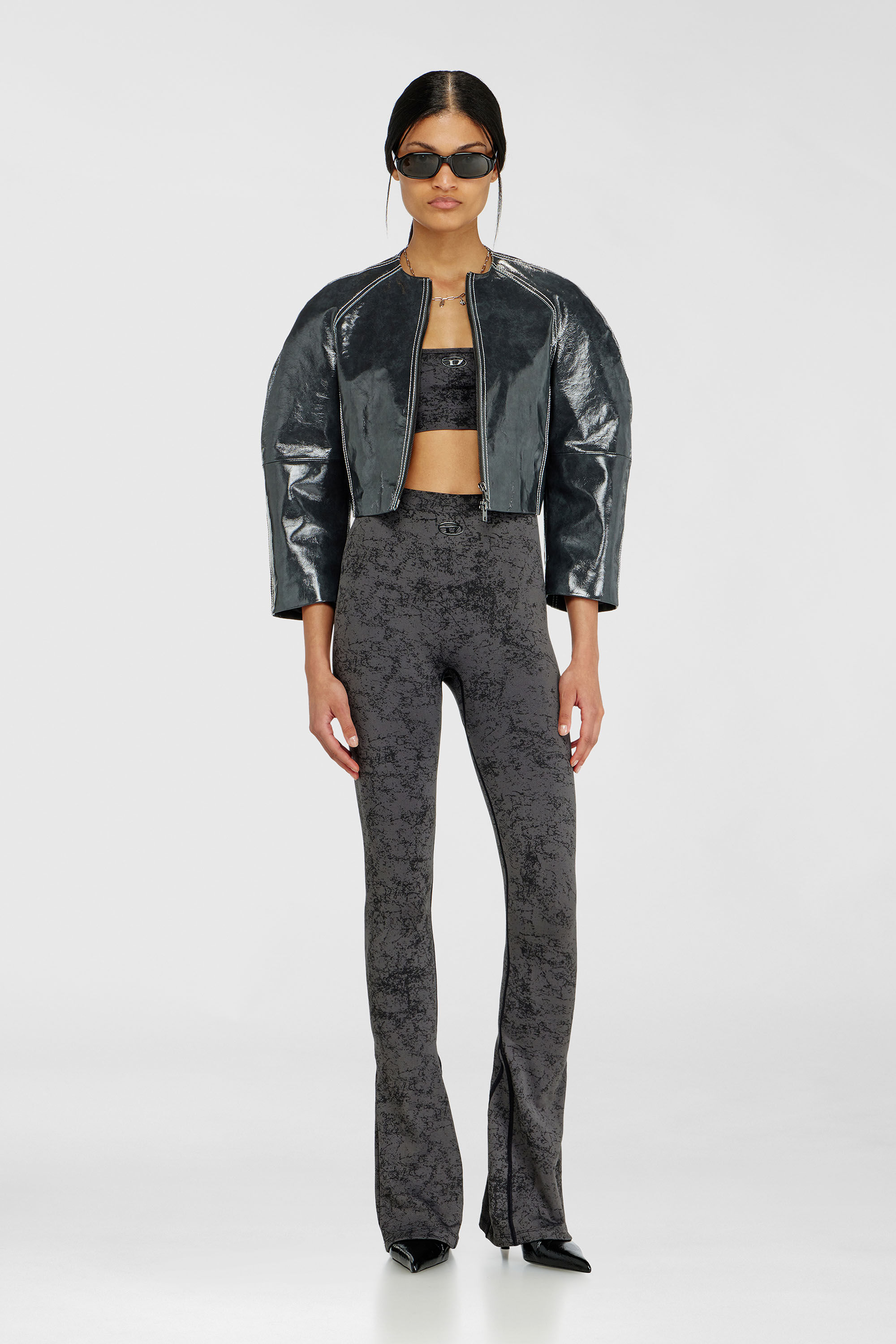 Diesel - CORNELIA-UTLT, Legging &eacute;vas&eacute; avec imprim&eacute; utilitaire Femme in Gris - 5