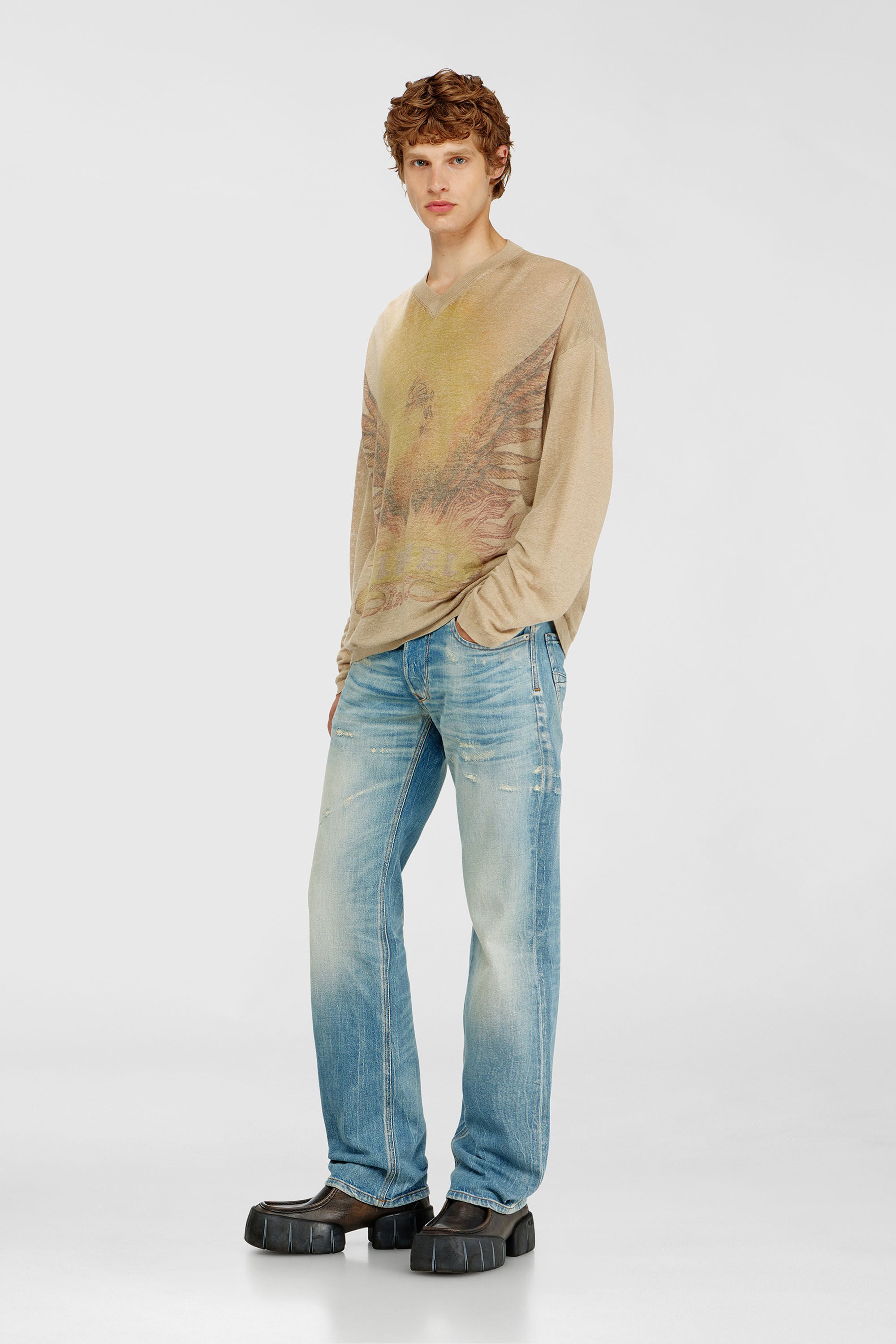 Diesel - K-ARMINS, Pull en lin avec imprim&eacute; Phoenix d&eacute;lav&eacute; Homme in Beige - 1