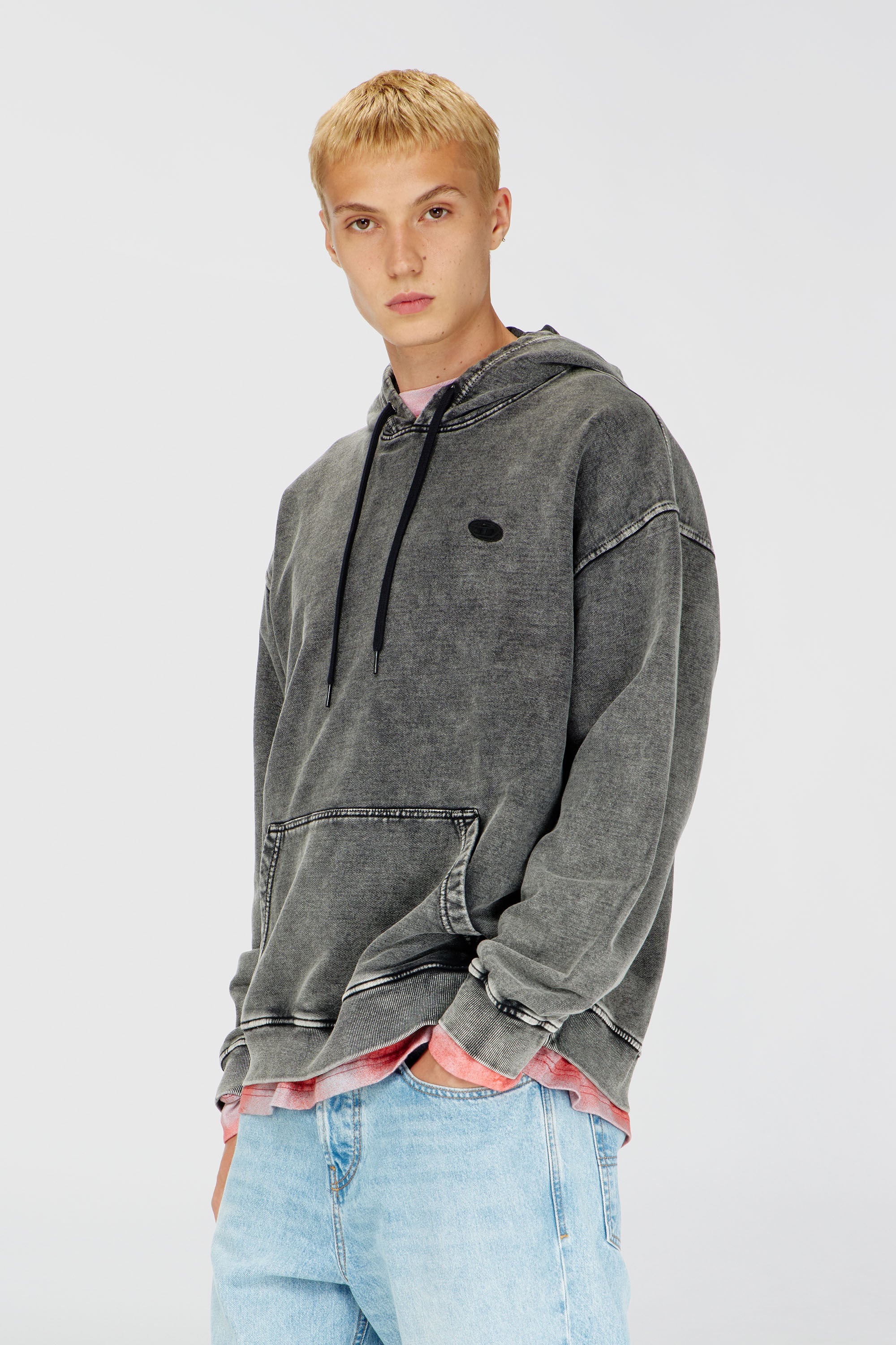Diesel - S-BOXT-HOOD-DEN, Sweat &agrave; dos patchwork coup&eacute; brut Homme in Gris - 3
