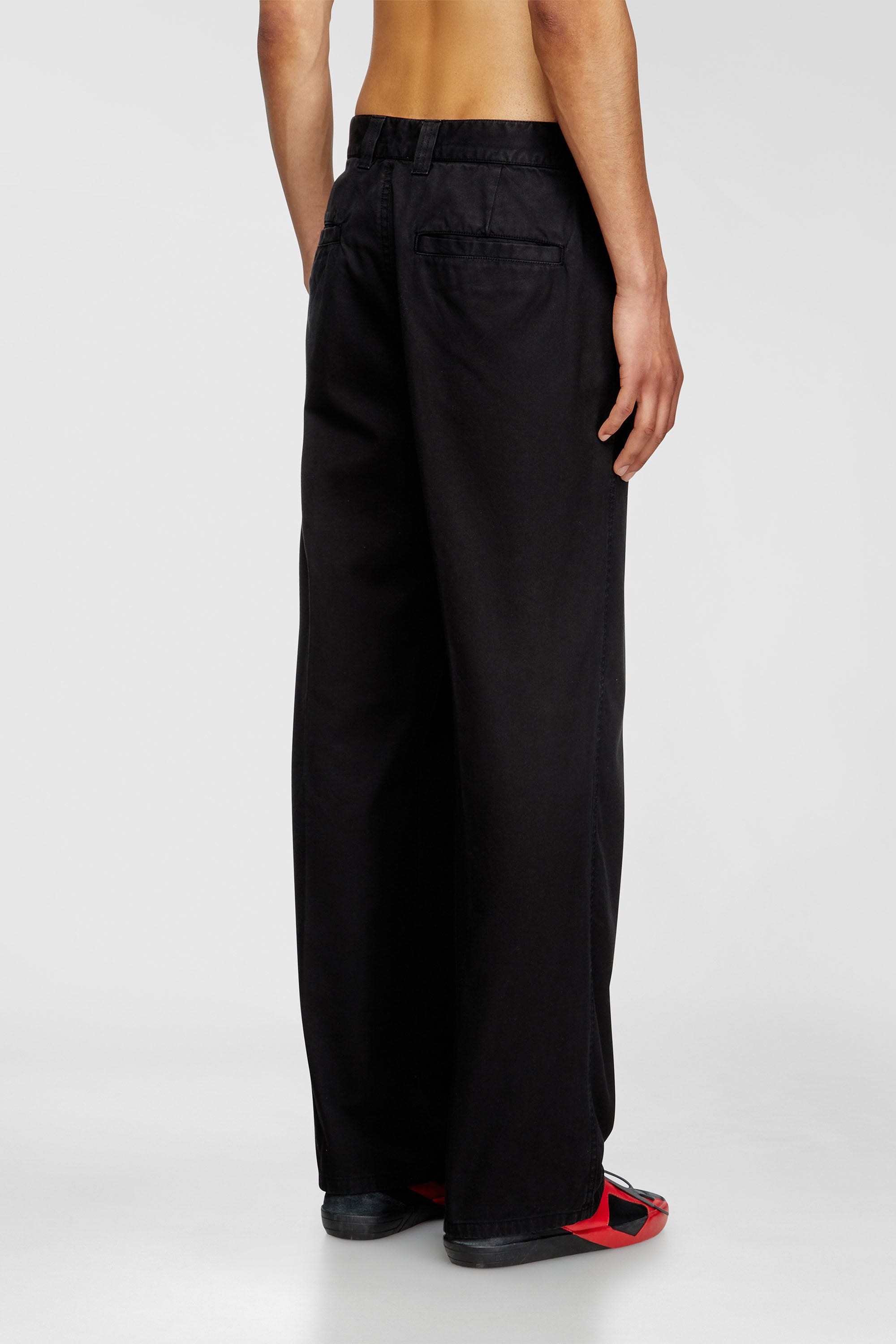 Diesel - P-HANT-CHINO, Pantalon chino Homme in Noir - 4