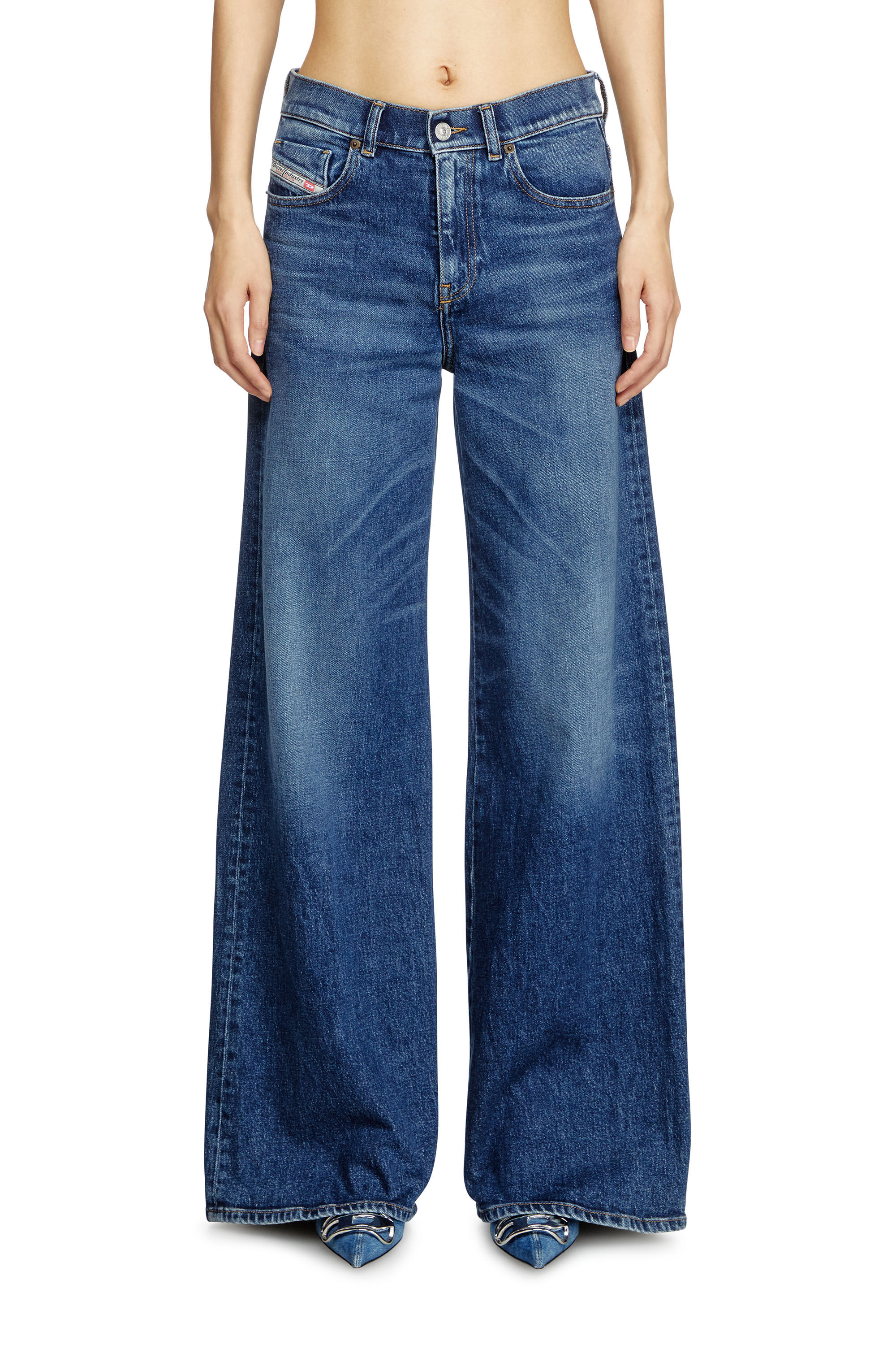 Diesel - Flare Jeans 1978 D-Akemi 09L21 Femme, Bleu moyen - Image 3