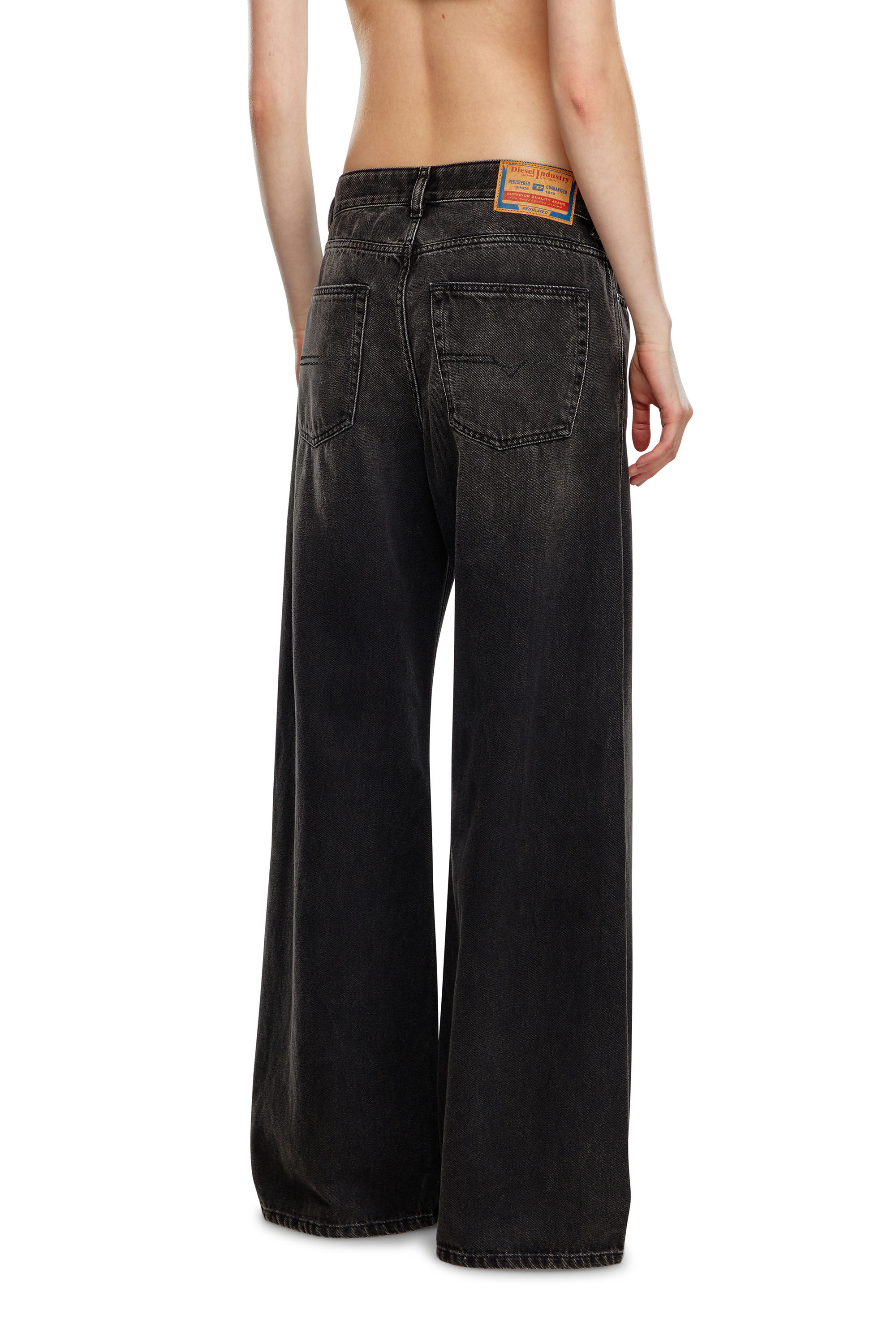 パンツ DIESEL Relaxed Jeans 1996 D-Sire 09j91 Relaxed Jeans - 1996 D-Sire | ダークブルー | ウィメンズ | DIESEL