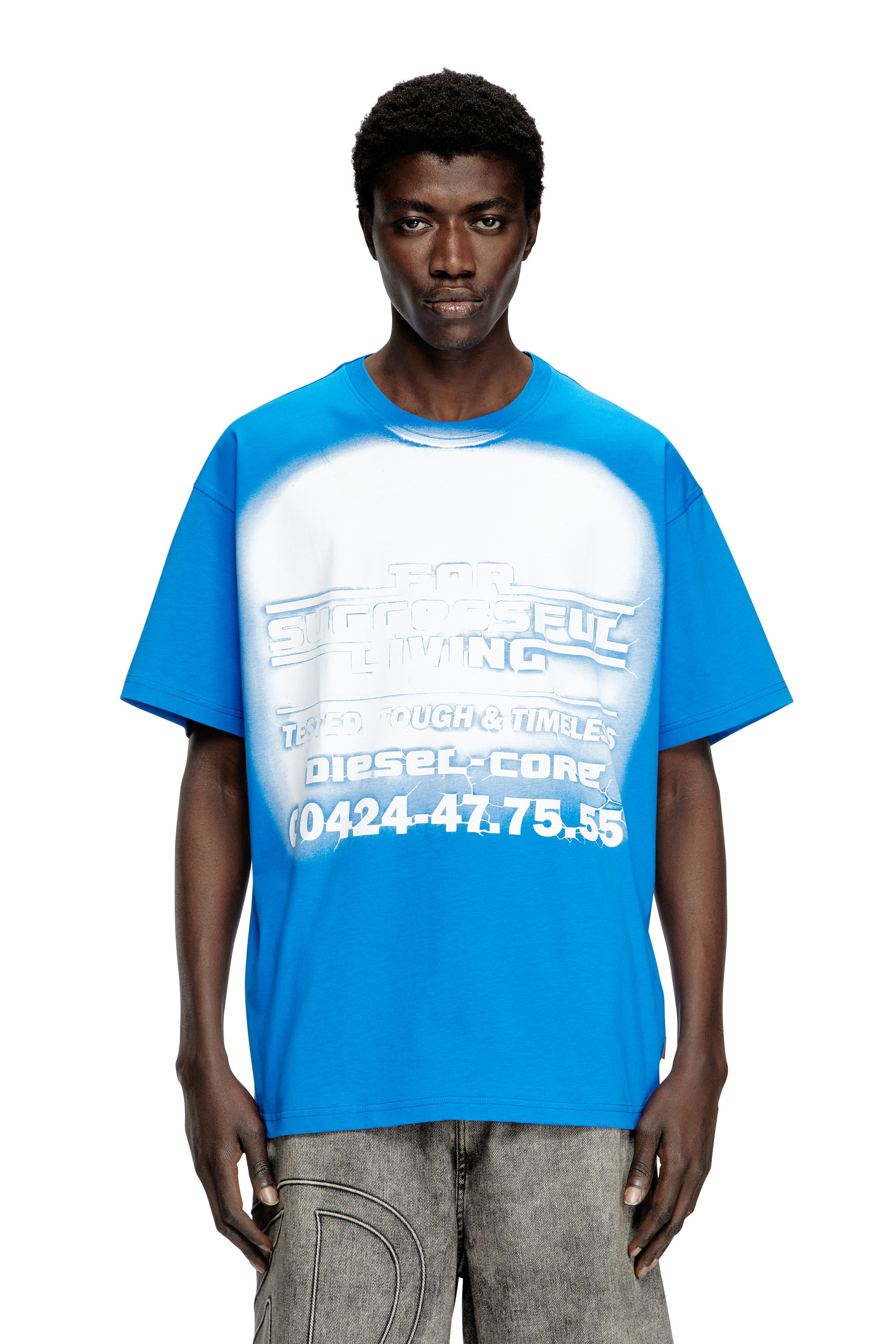 Diesel - T-BOXT-R15, T-shirt à motif graphique avec logo éclaté Homme in Bleu - 3