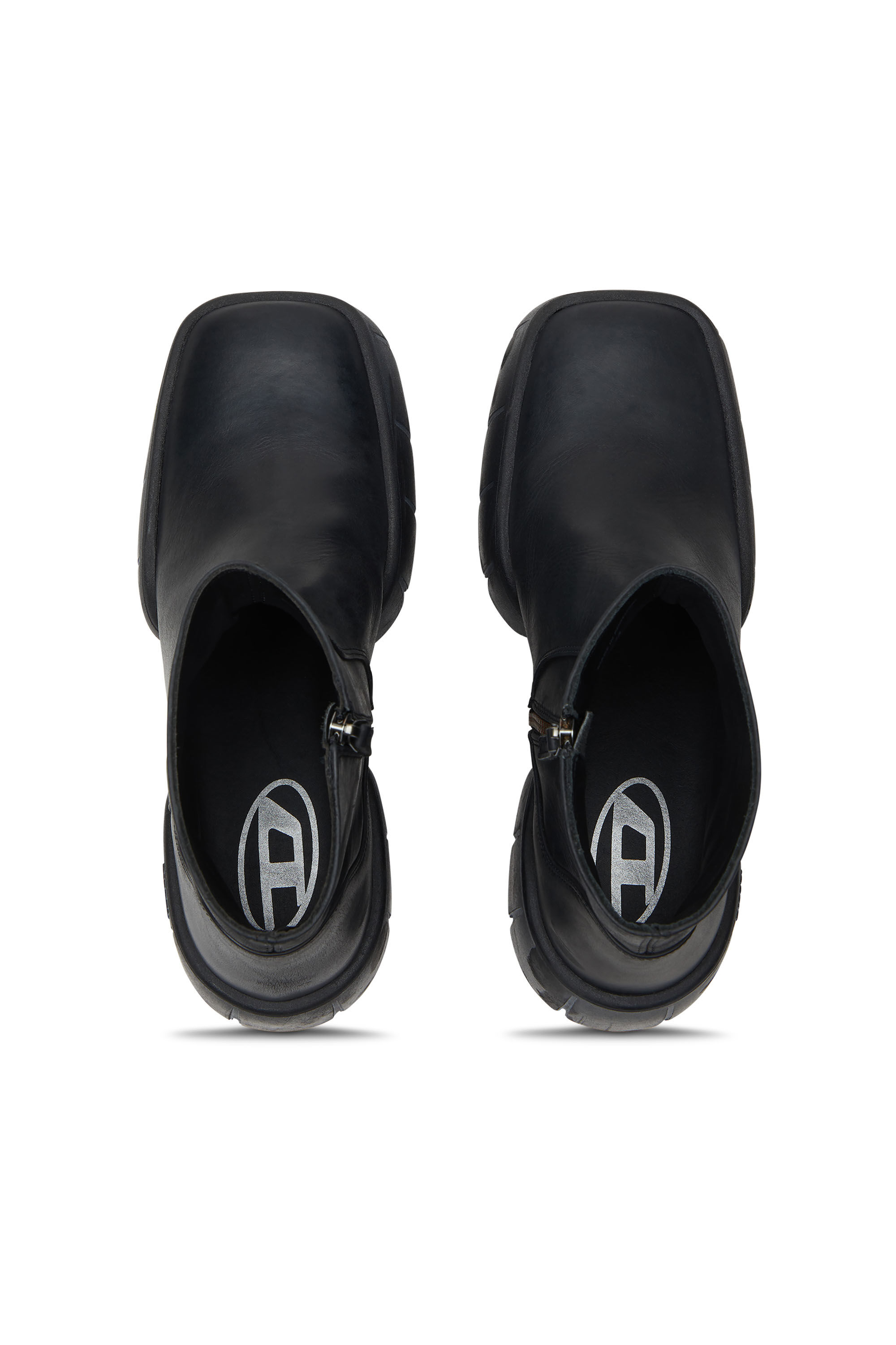 Diesel - D-TEX BT, Bottines en cuir huilé avec semelle fendue Homme in Noir - 4