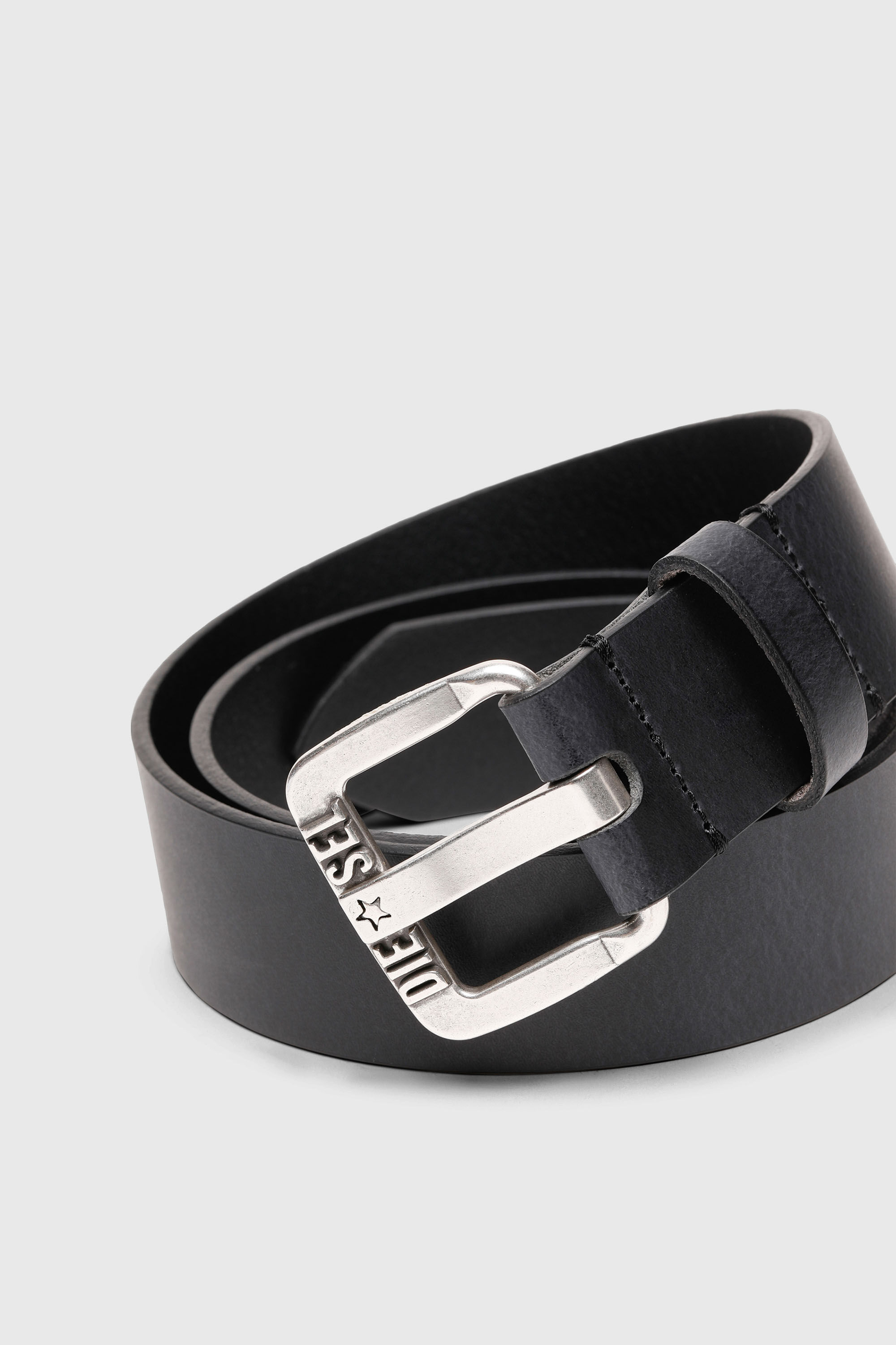 Diesel - B-STAR II, Ceinture 3.9 cm en cuir avec boucle logo &eacute;toile en m&eacute;tal Homme in Noir - 2
