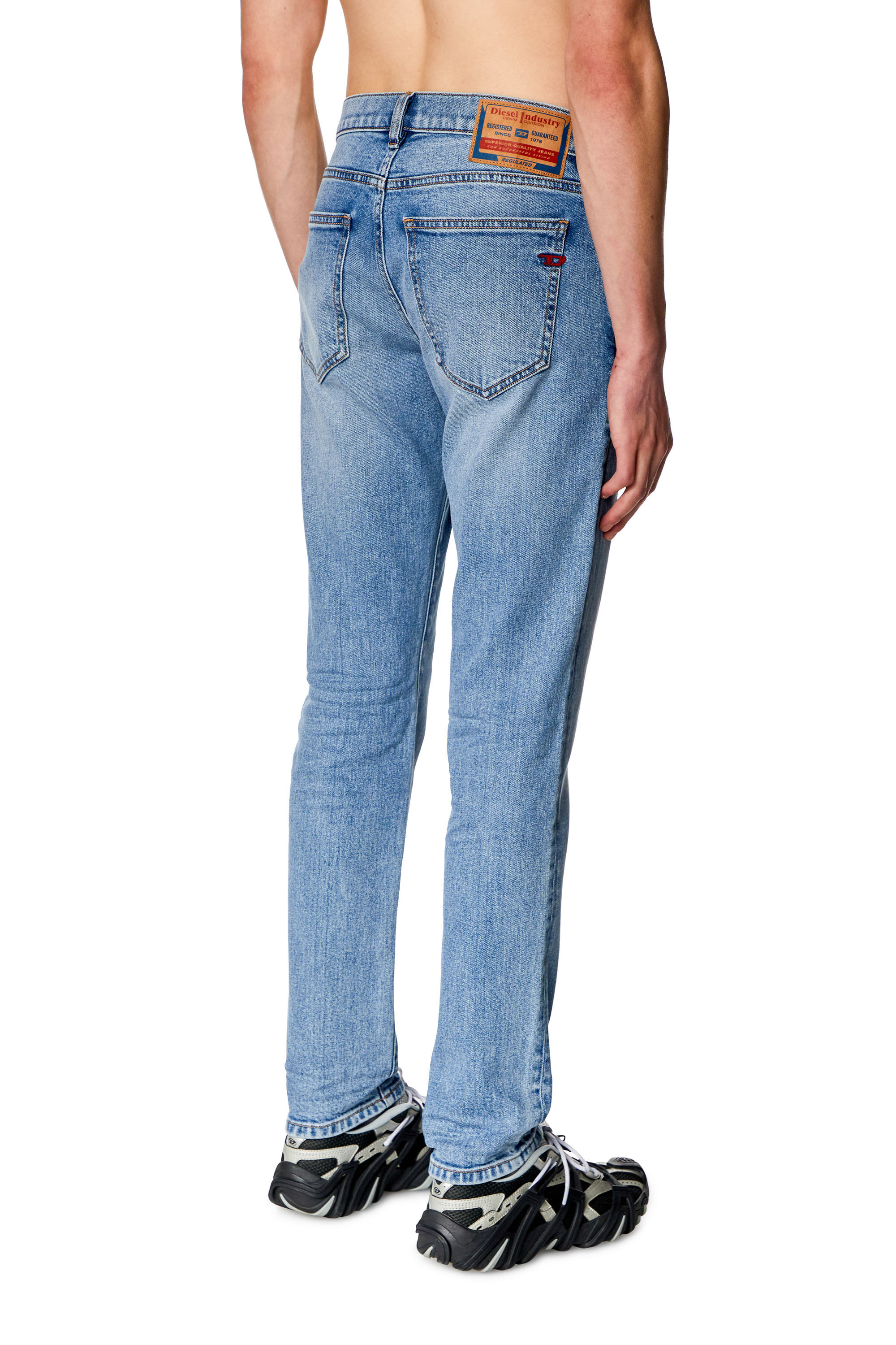 Diesel - Slim Jeans 2019 D-Strukt 0CLAF, Bleu Clair - Image 4