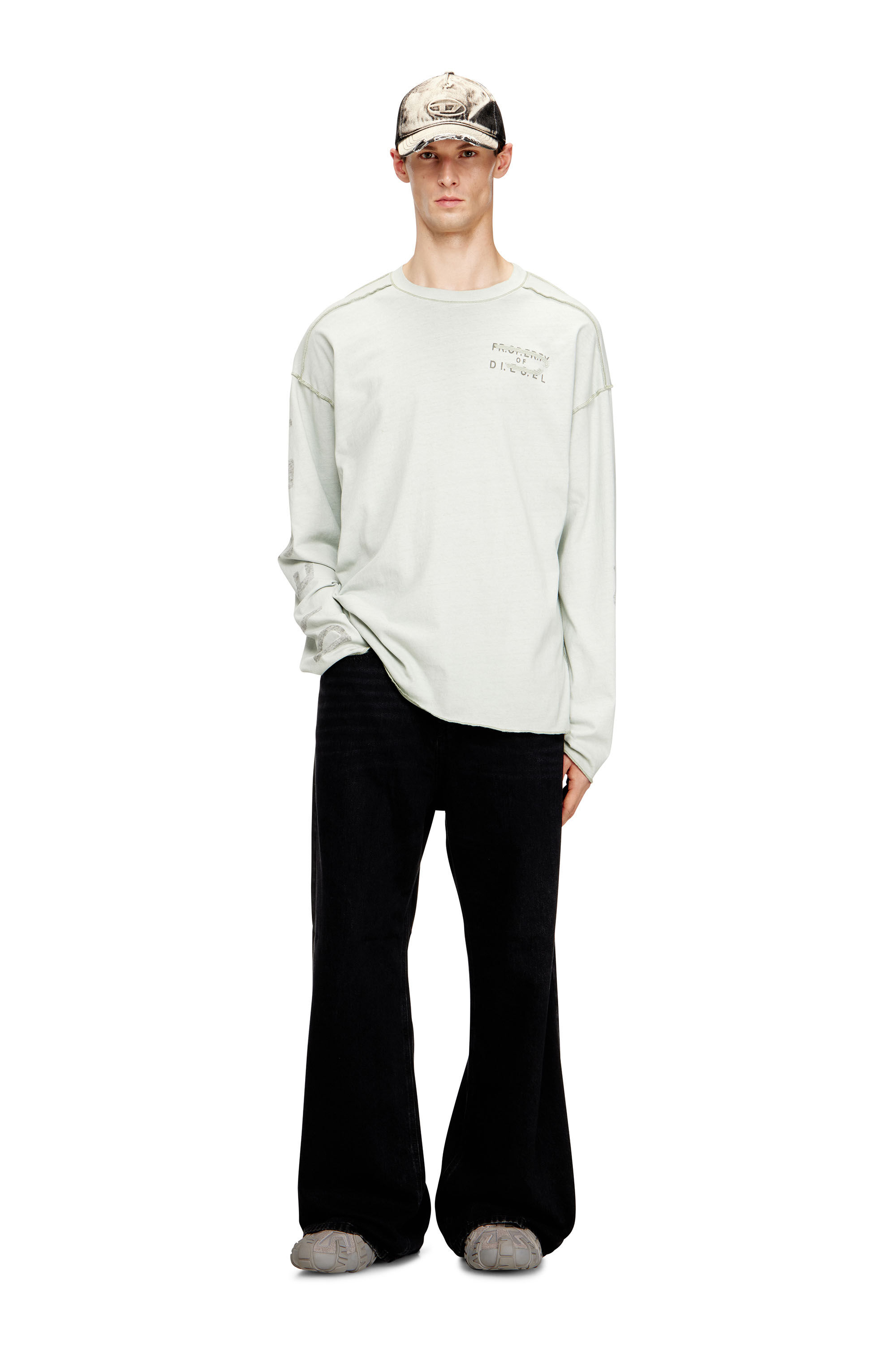 Diesel - T-LOOK-LS, T-shirt &agrave; manches longues d&eacute;contract&eacute;e avec manches imprim&eacute;es Homme in Gris - 1