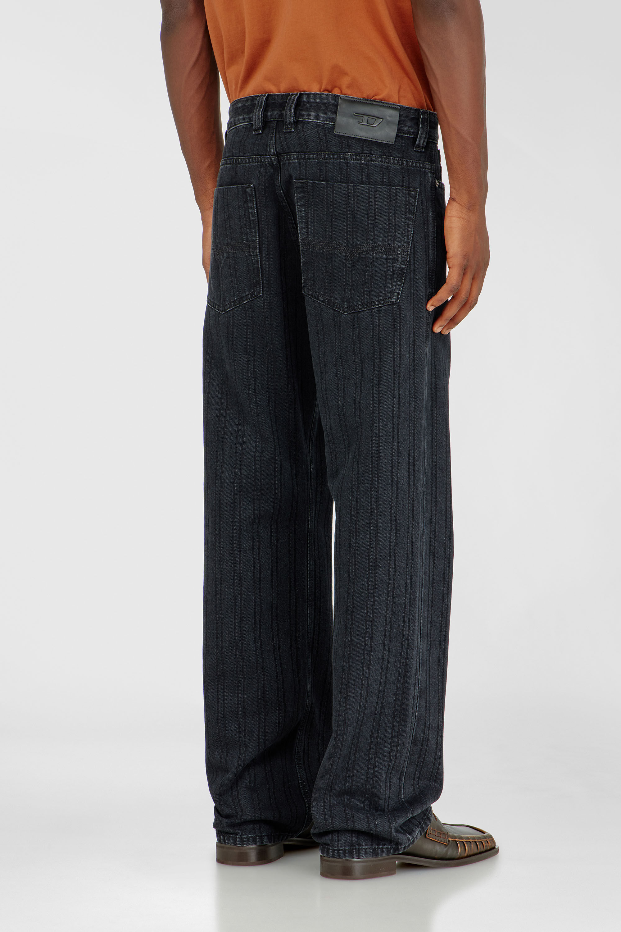 Diesel - Relaxed Jeans 1980 D-Eeper 09Q12 Homme, Noir/Gris fonc&eacute; - Image 5