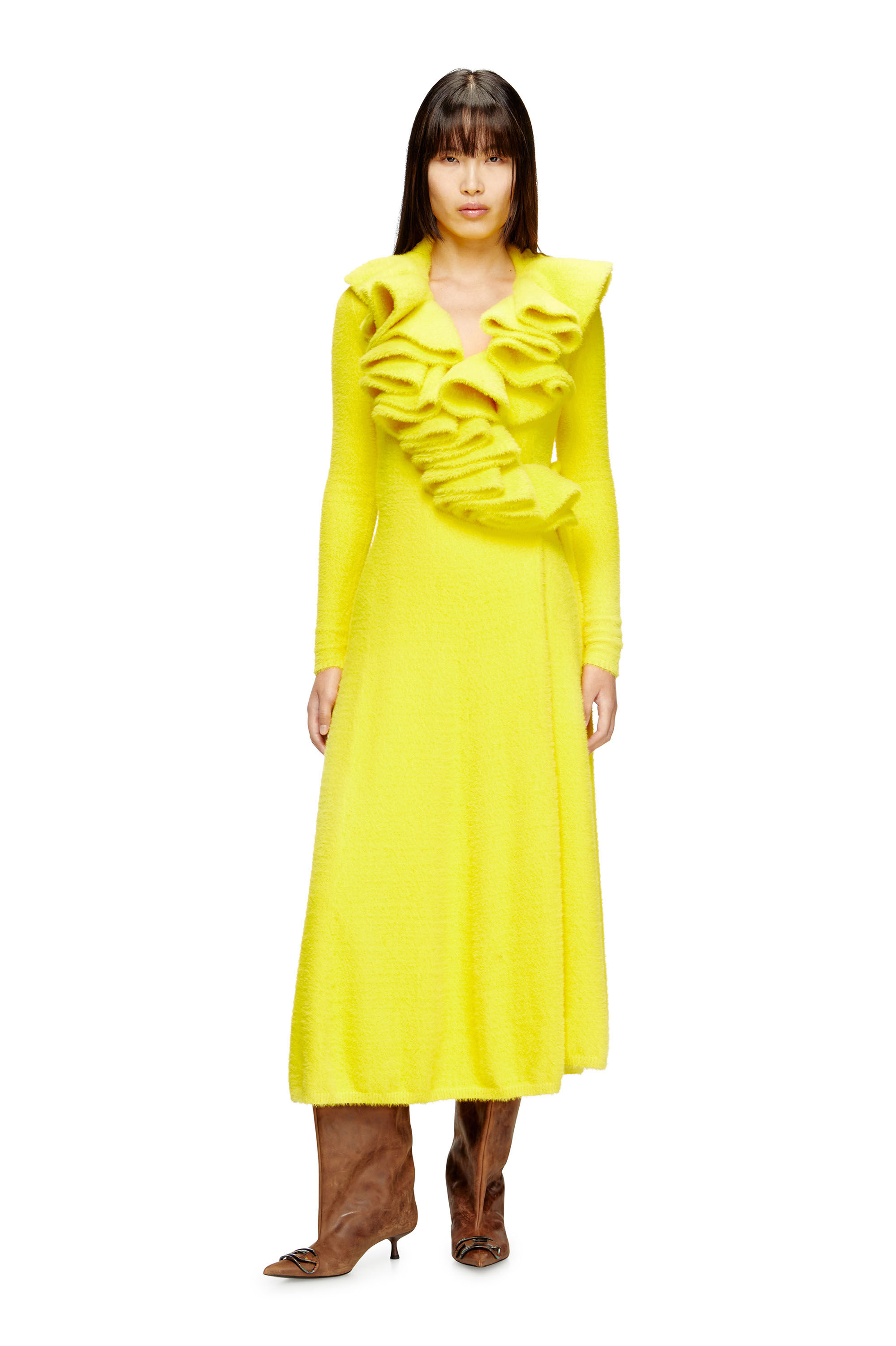 Diesel - M-INGELINA, Robe midi duveteuse et encolure ondulée Femme in Jaune - 1