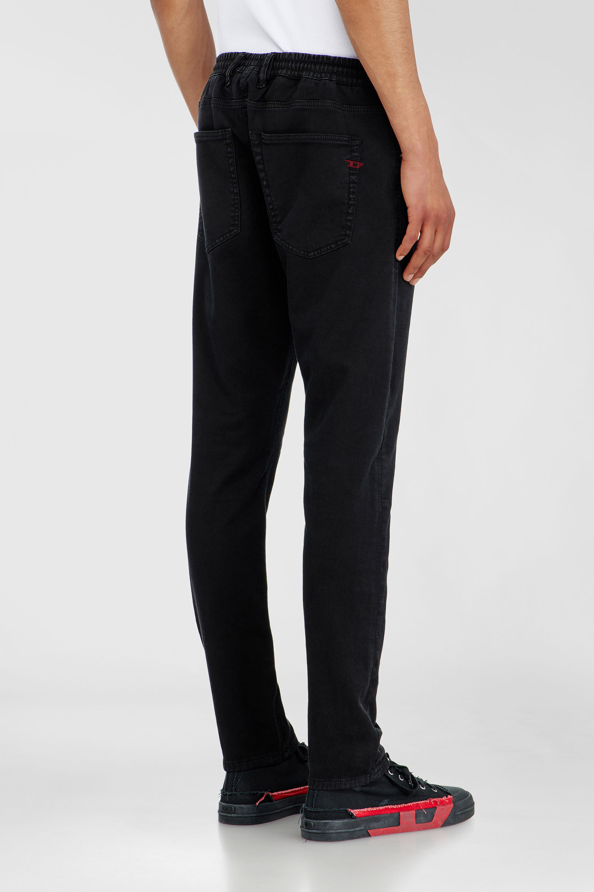 Diesel - Regular 2032 D-Krooley Joggjeans&reg; 068NH Homme, Noir/Gris fonc&eacute; - Image 3