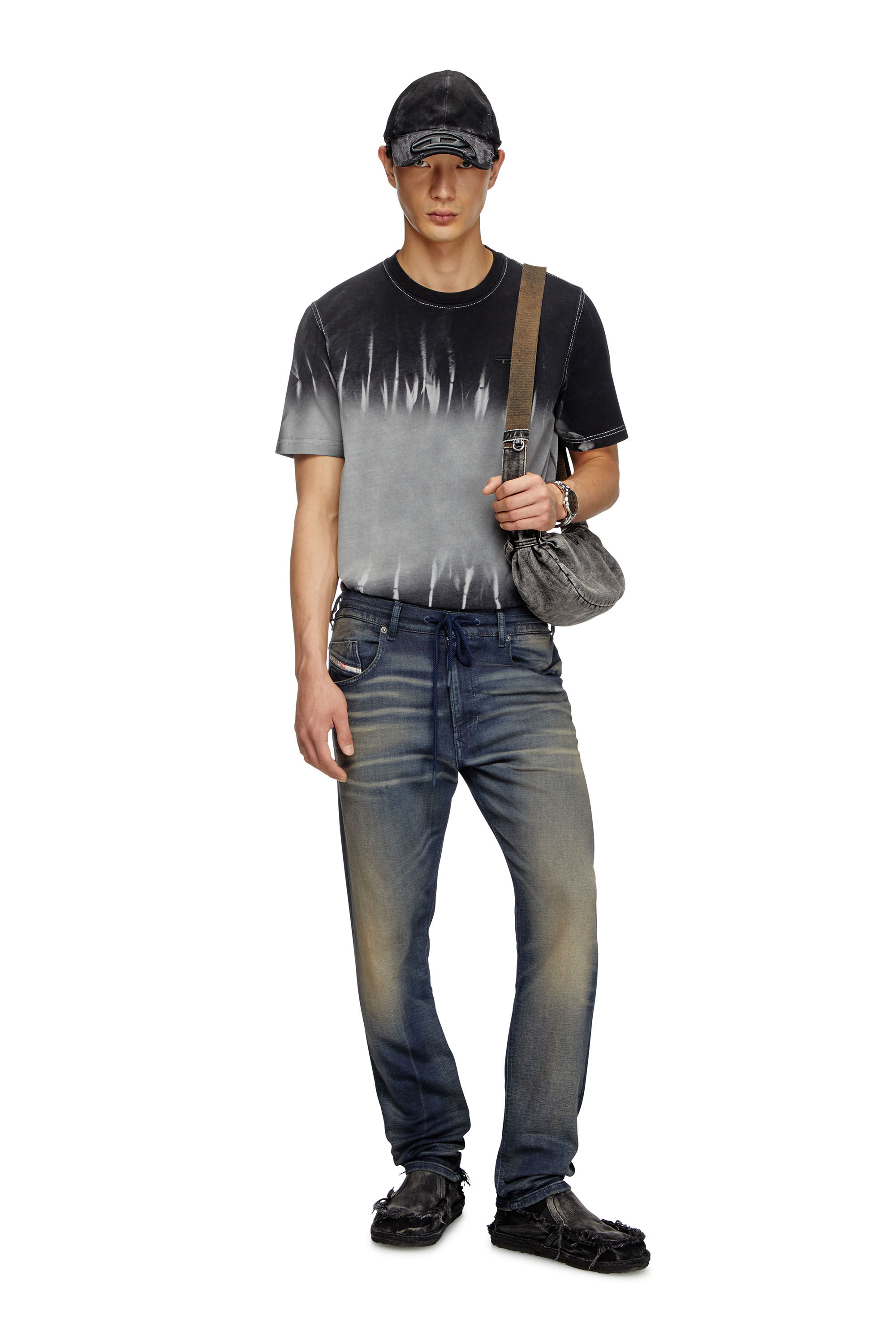 Diesel - Regular 2030 D-Krooley Joggjeans® 068PM Homme, Bleu Foncé - Image 1