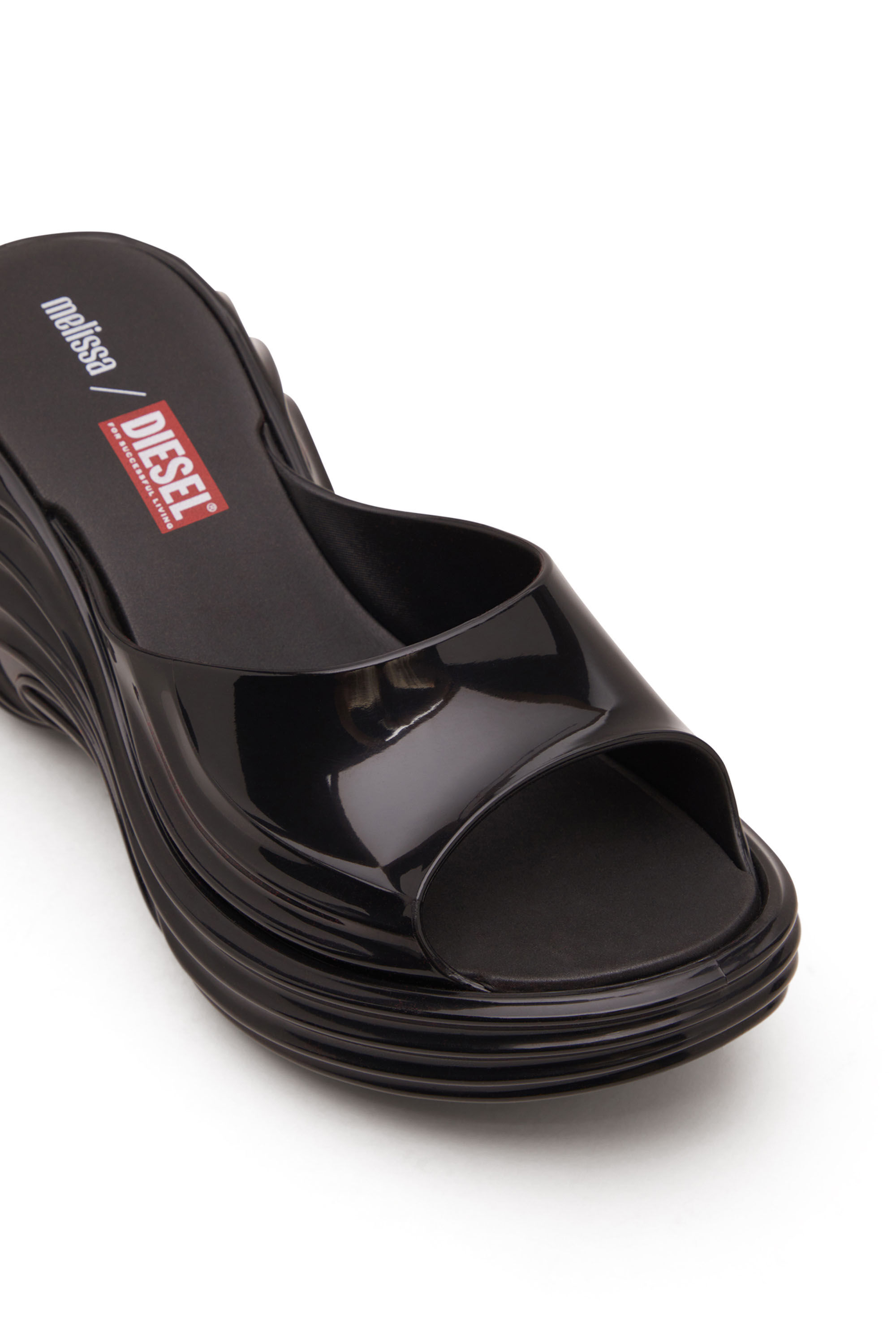 残りわずか【DIESEL x Melissa 】クァンタム 厚底 サンダル Women's Platform mule in Melflex® | Black | Diesel