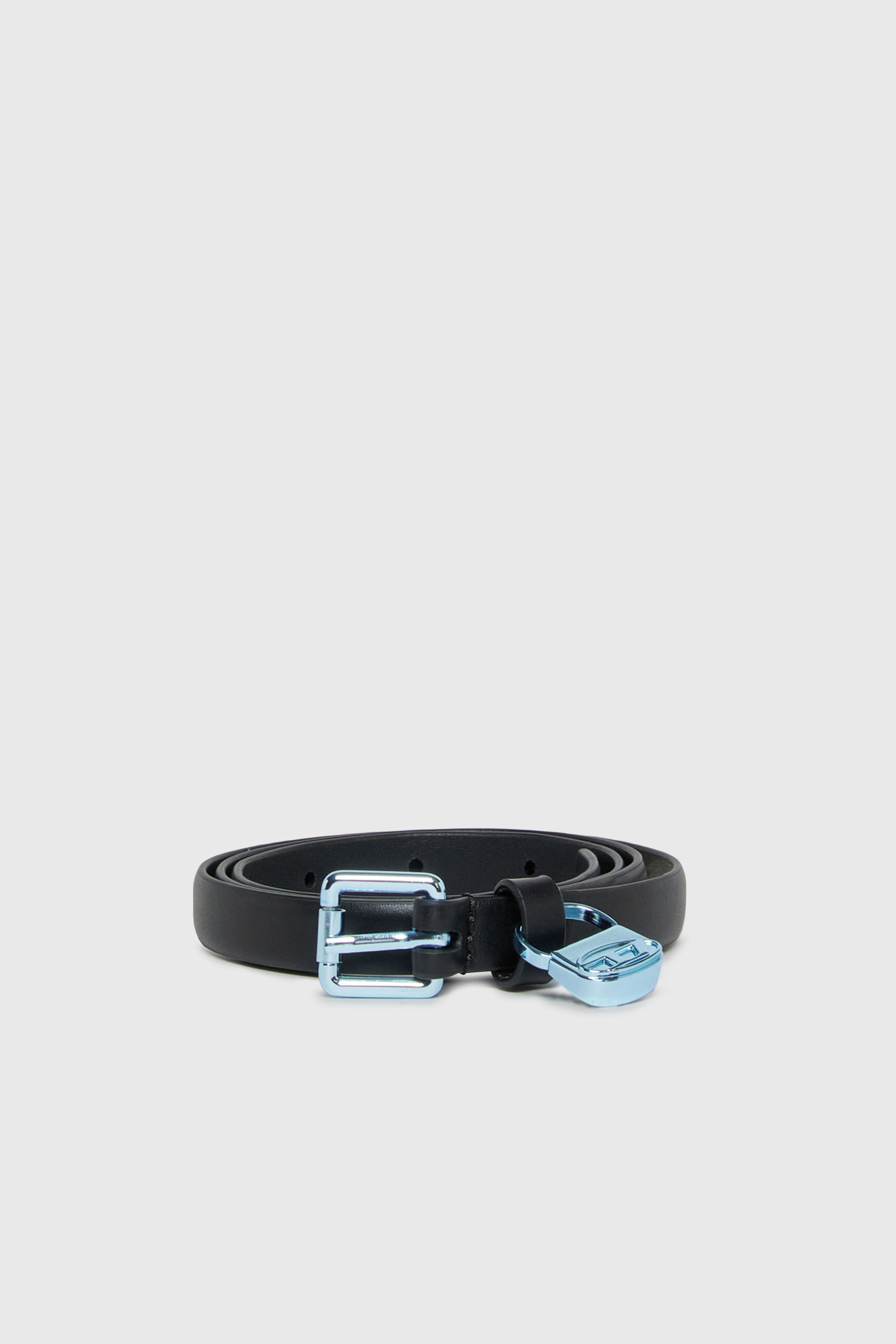 Diesel - BCHARMY, 1,5 cm ceinture en cuir slim avec boucle m&eacute;tallique et pendentif Femme in Noir - 1