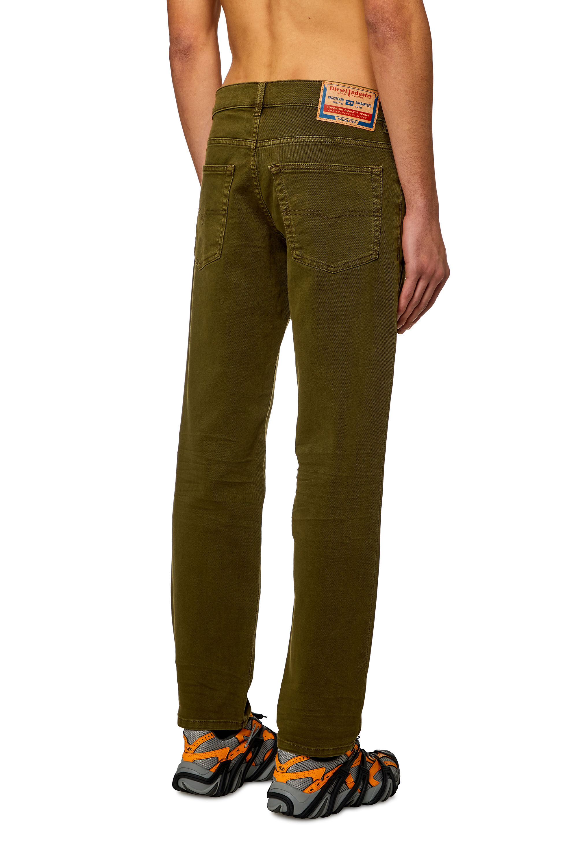Diesel - Tapered Jeans 2023 D-Finitive 0QWTY, Military Green - Image 4
