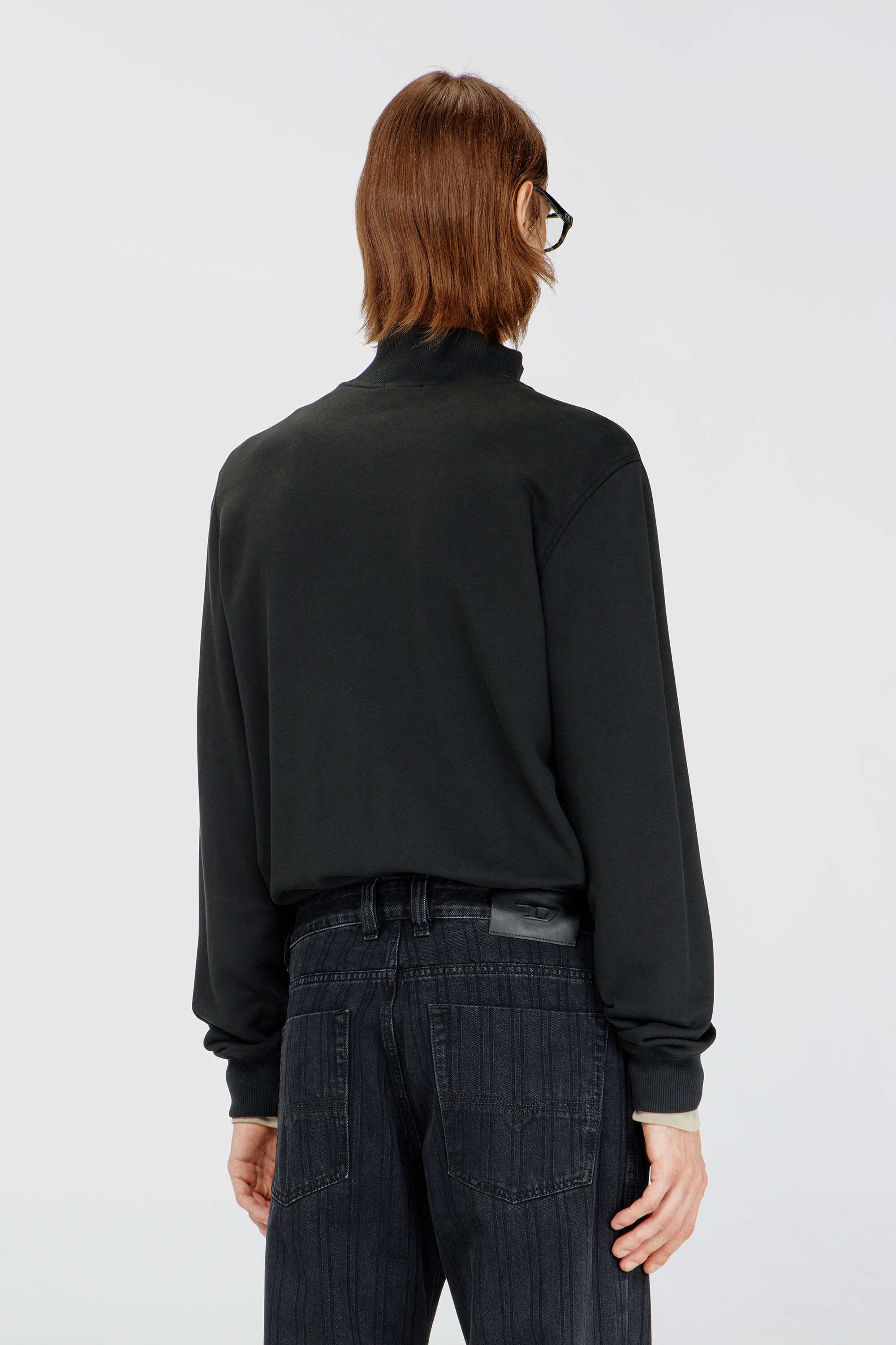 Diesel - S-GINN-ZIP-IOD, Sweatshirt avec col montant et Oval D m&eacute;tallique Homme in Noir - 4
