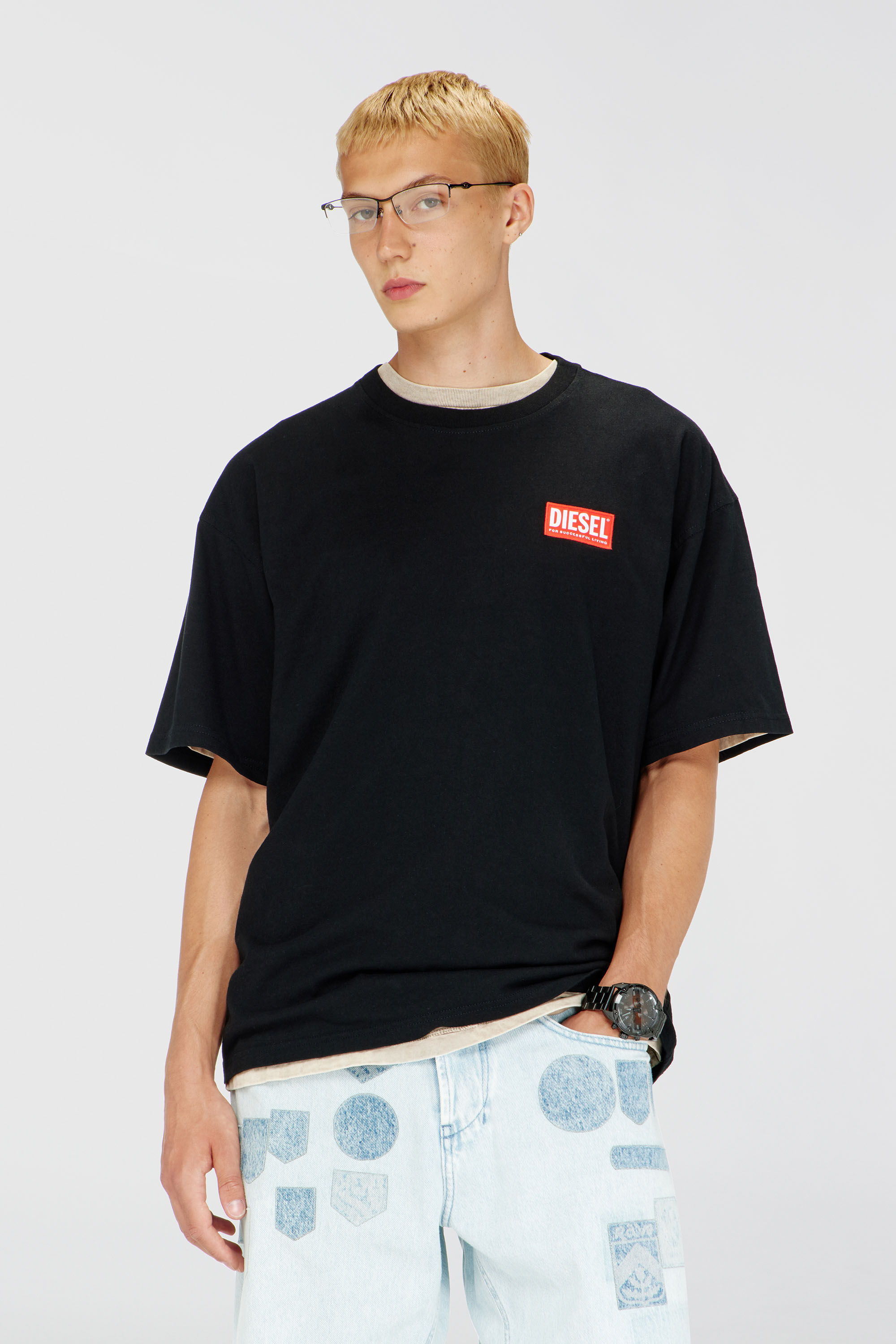 Diesel - T-BOXT-LAB, T-shirt avec empi&egrave;cement &agrave; logo en jacquard Homme in Noir - 3
