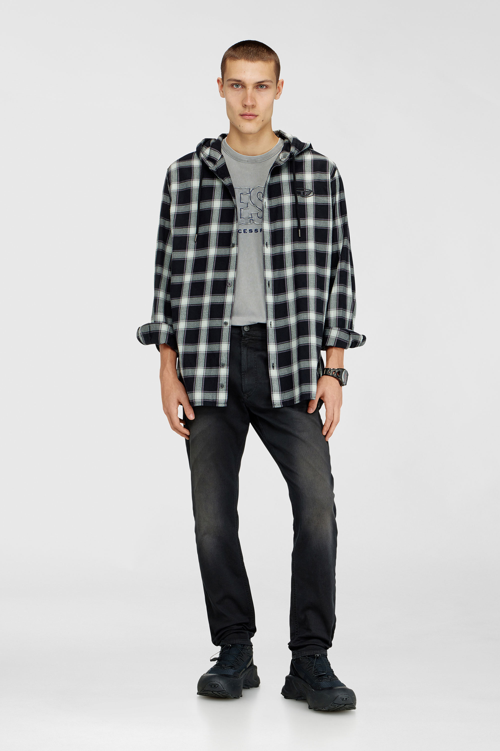 Diesel - Regular 2032 D-Krooley-BW Joggjeans&reg; 0670M Homme, Noir - Image 1