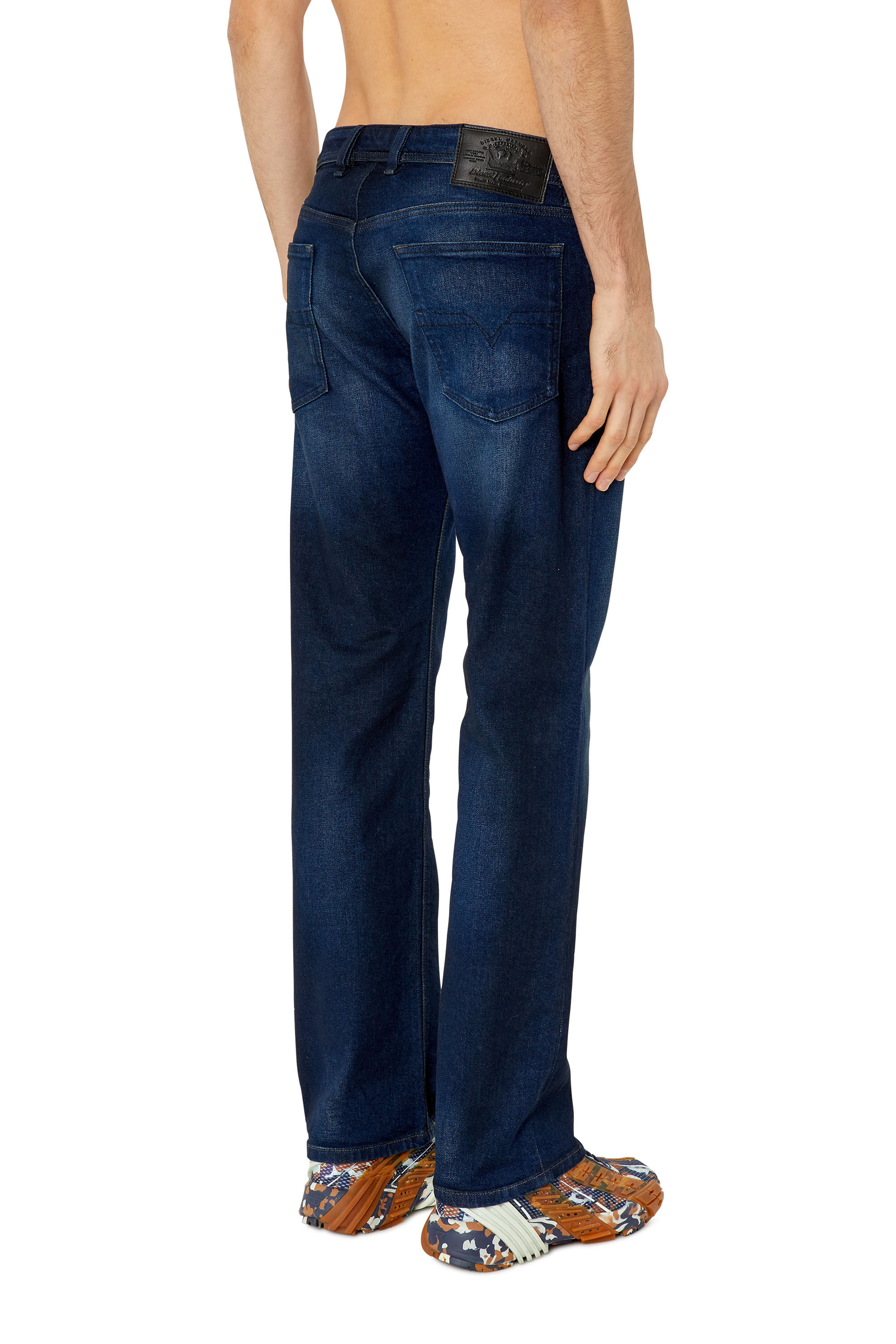 【おしゃれ】 blue Medium Straight Man: E814W Waykee Jeans Diesel | パンツ