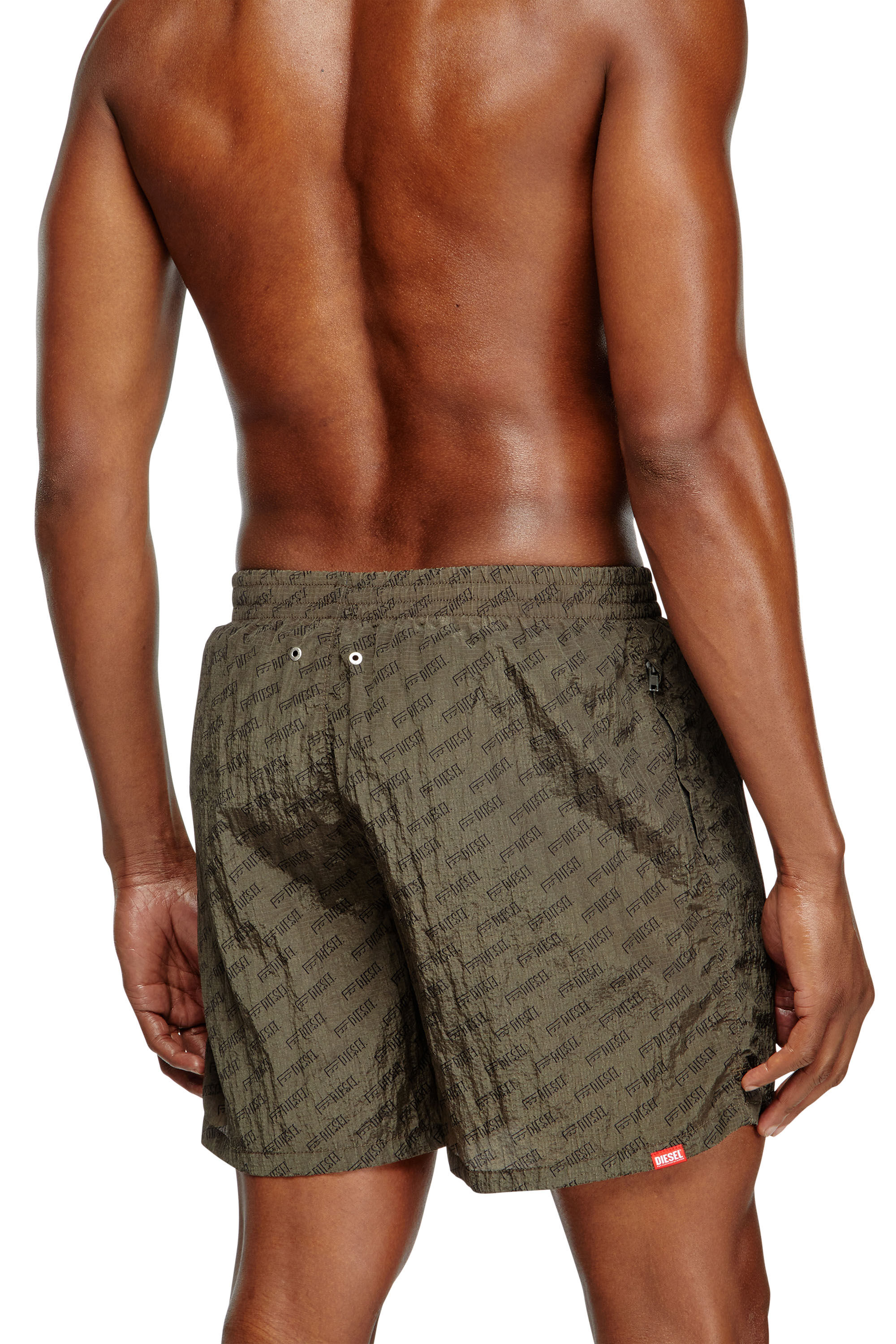 Diesel - DANIEL-41-MONO-UTLT, Short de bain mi-long avec logo en all-over Homme in Marron - 3