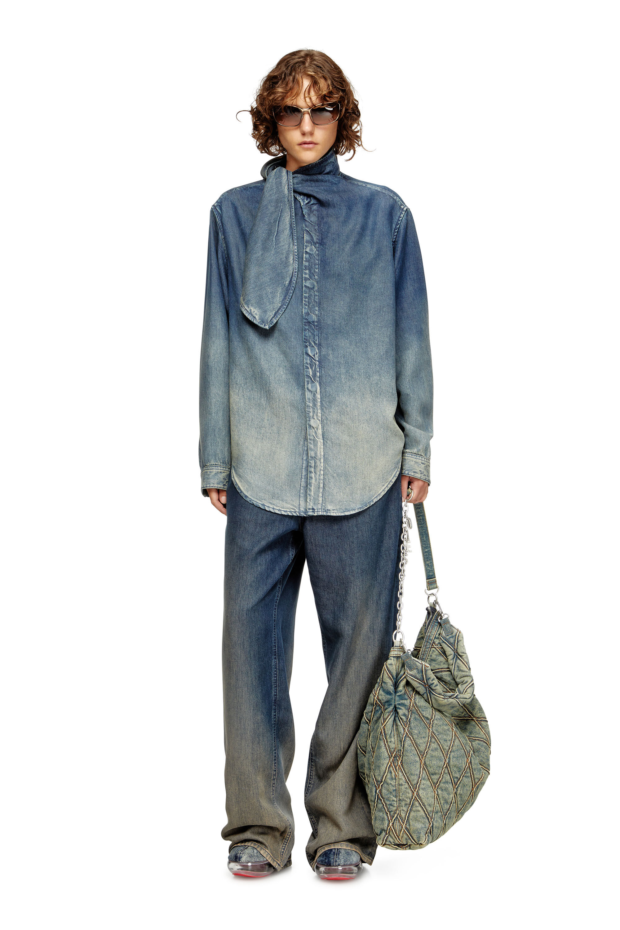 Diesel - DE-NANCY-S, Chemisier en denim fluide vieilli au laser Femme in Bleu - 1