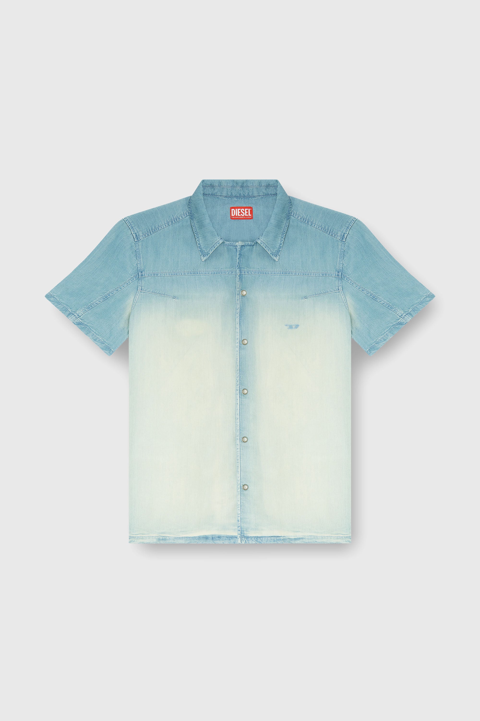 Diesel - D-CLARIVO-S, Chemise &agrave; manches courtes en denim fluide surteint Homme in Bleu - 2