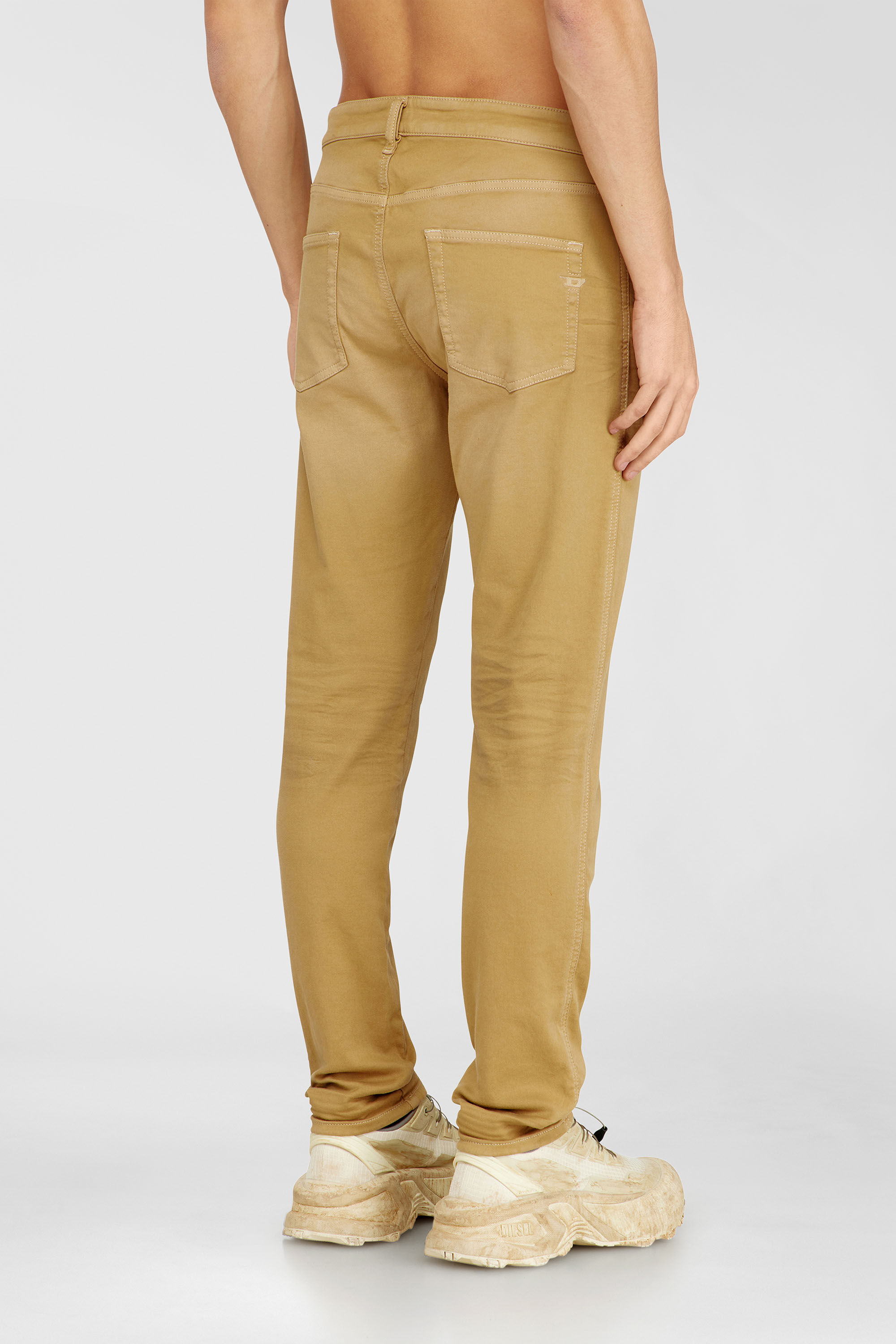 Diesel - Slim 2062 D-Strukt Joggjeans&reg; 0670M Homme, Beige - Image 3