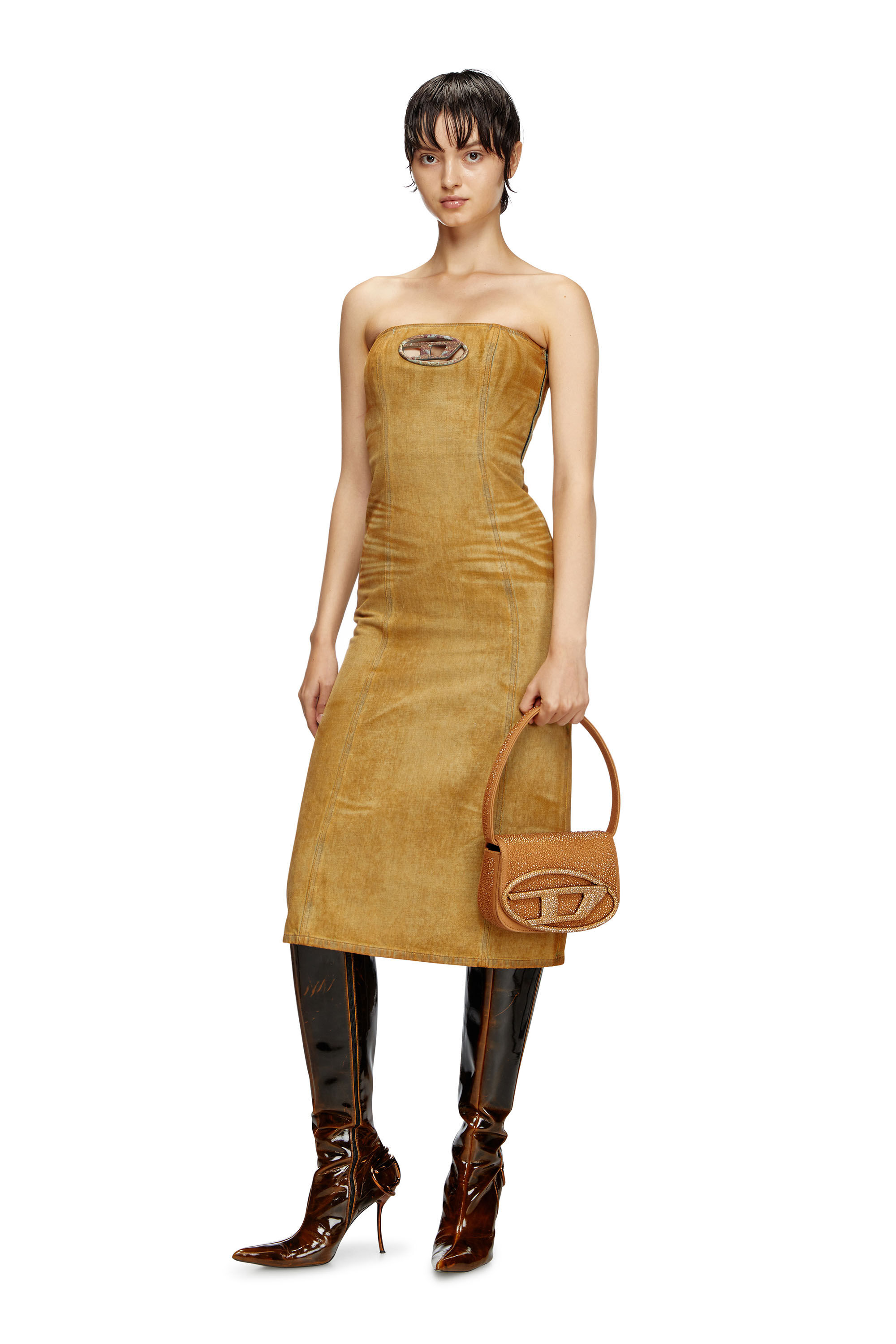 Diesel - DE-VILDRESS-FSF, Robe midi en denim avec logo effet rouille Femme in Marron - 1