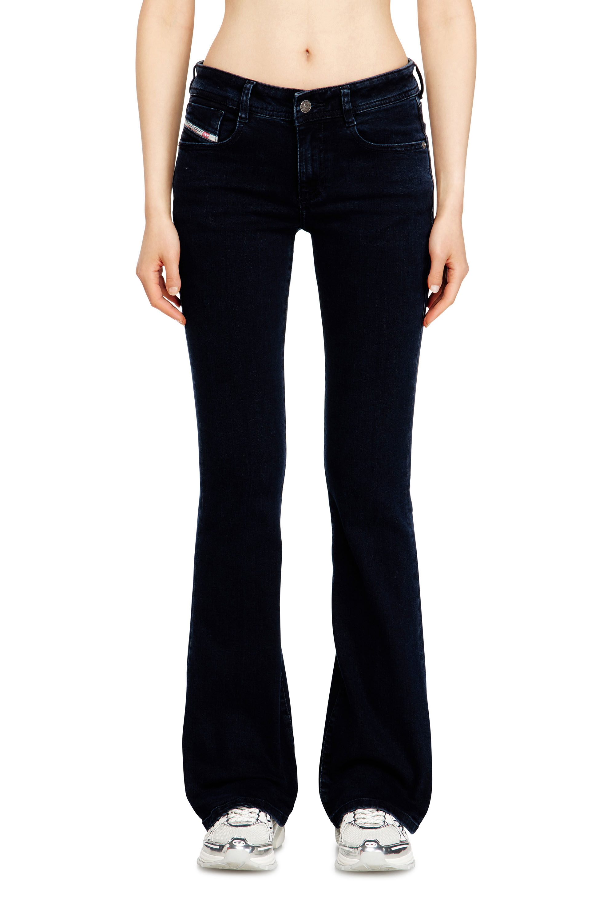 Diesel - Bootcut Jeans 1969 D-Ebbey 0KBBG Femme, Noir - Image 2