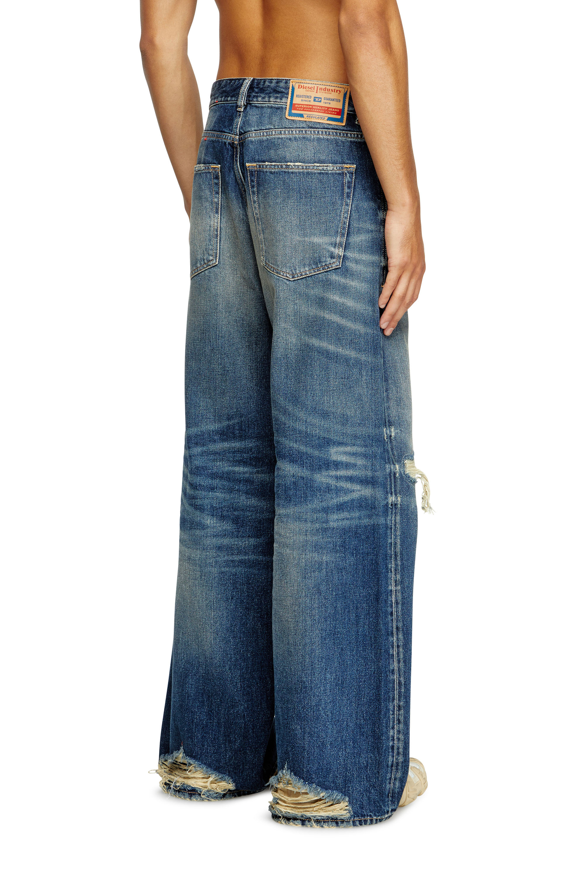 Diesel - Man's Relaxed Jeans D-Rise 09J95, Dark Blue - 4