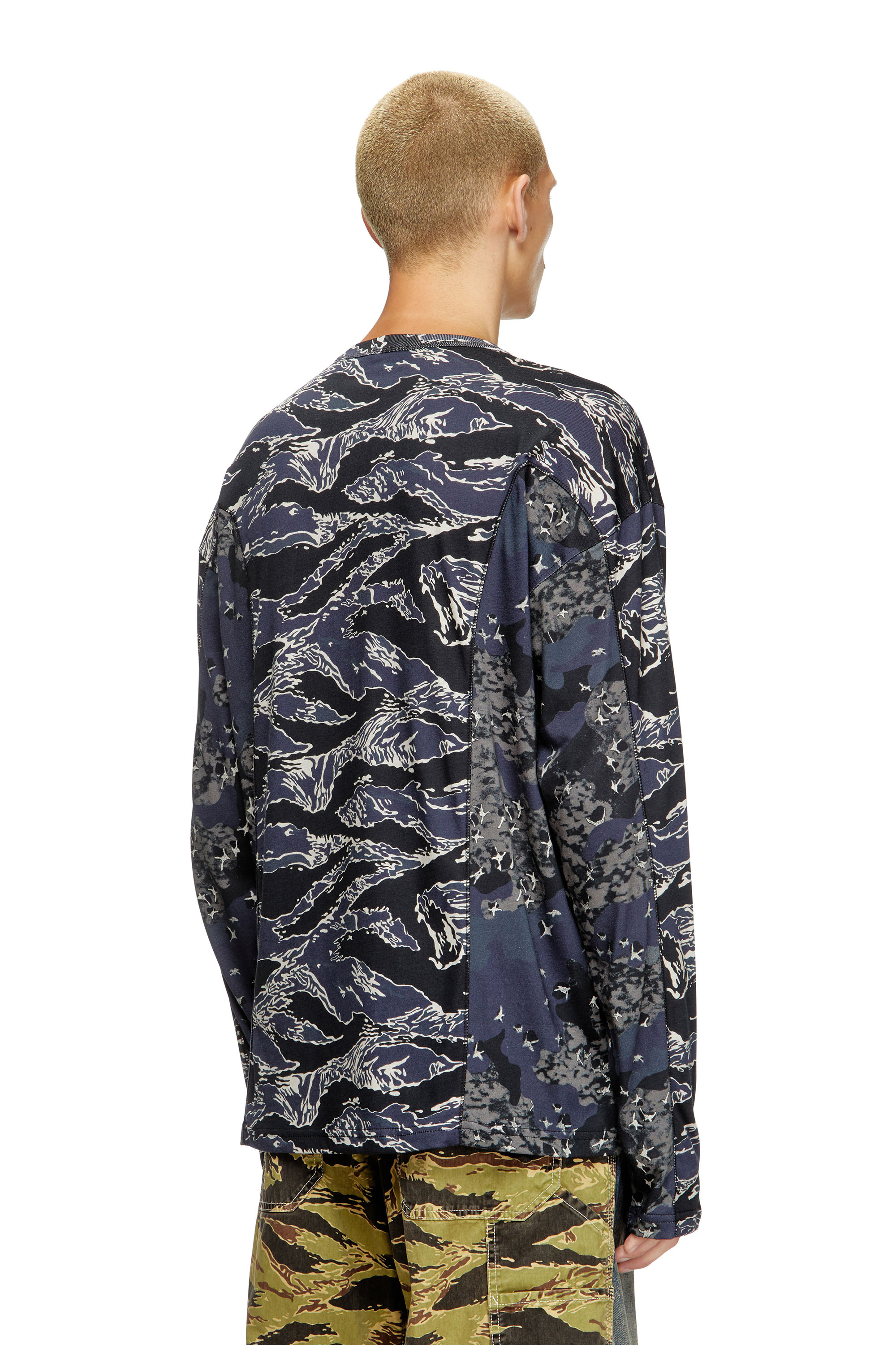 Diesel - T-BOXT-LS-CURT, T-shirt à manches longues avec imprimés camouflage mélangés Homme in ToBeDefined - 4