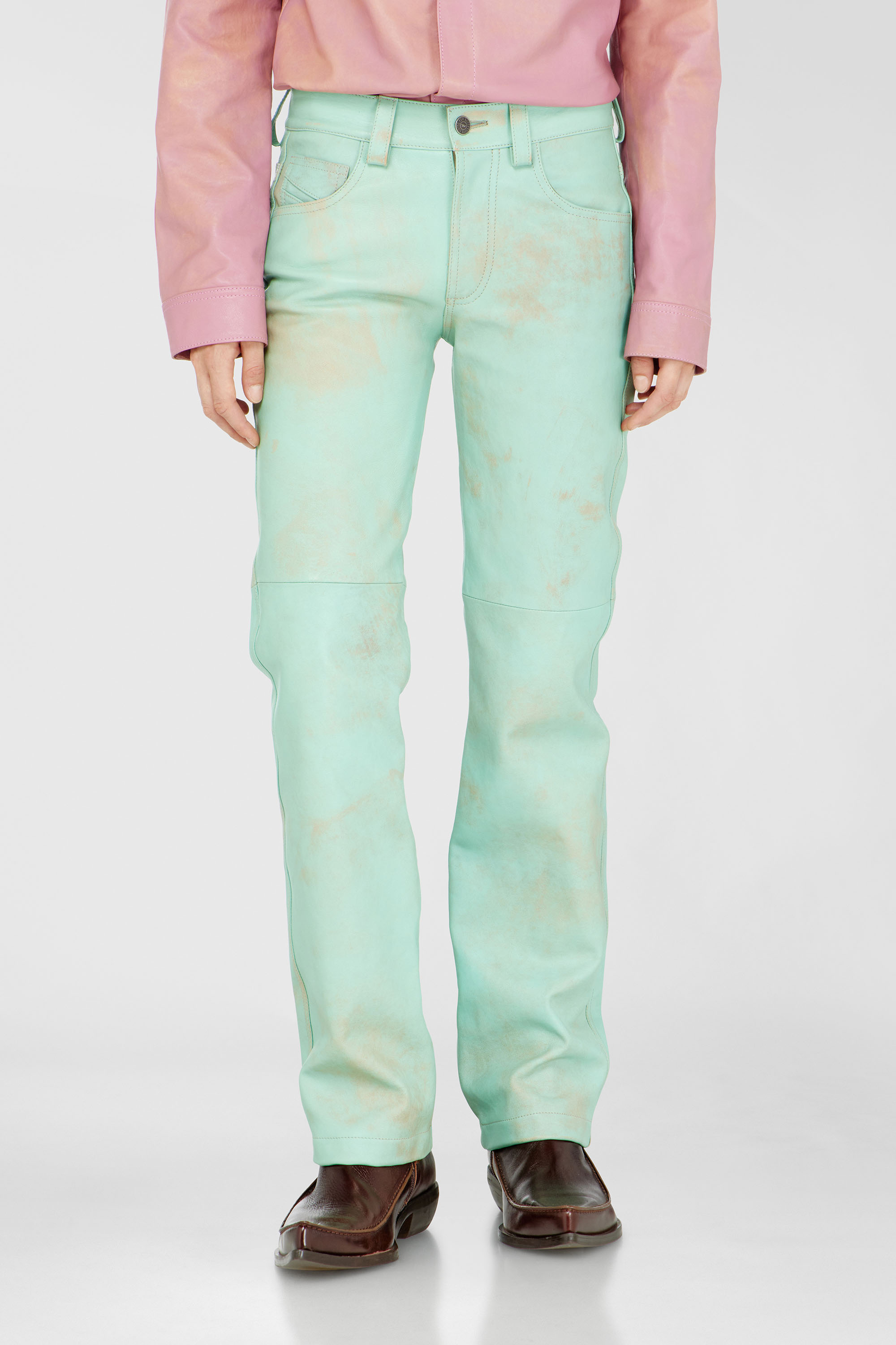 Diesel - L-POCKA, Pantalon en cuir trait&eacute; Femme in Vert - 3