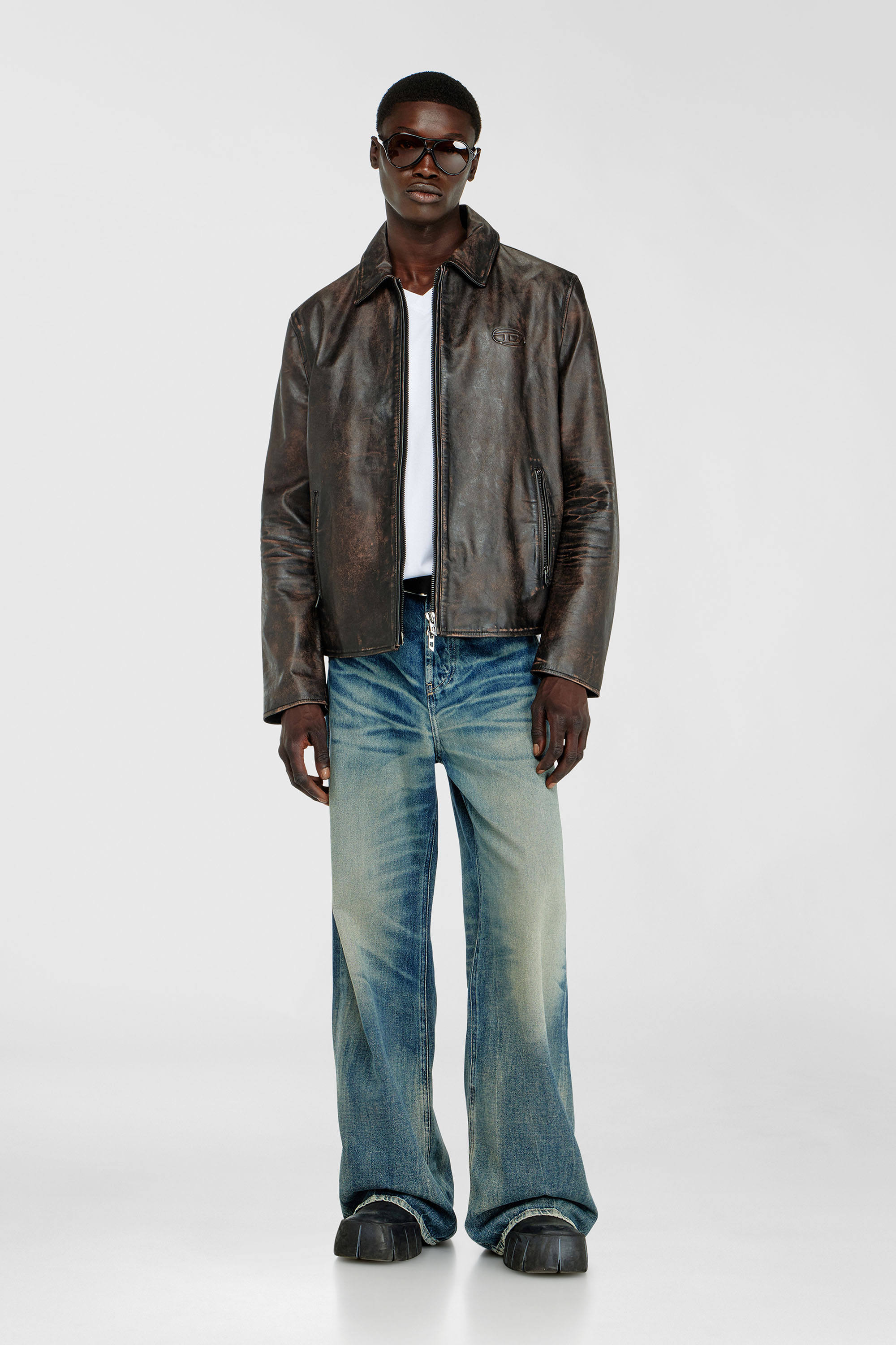 Diesel - T-ADJUST-V-MICRODIV, T-shirt &agrave; col en V avec micro logo brod&eacute; Homme in Polychrome - 2