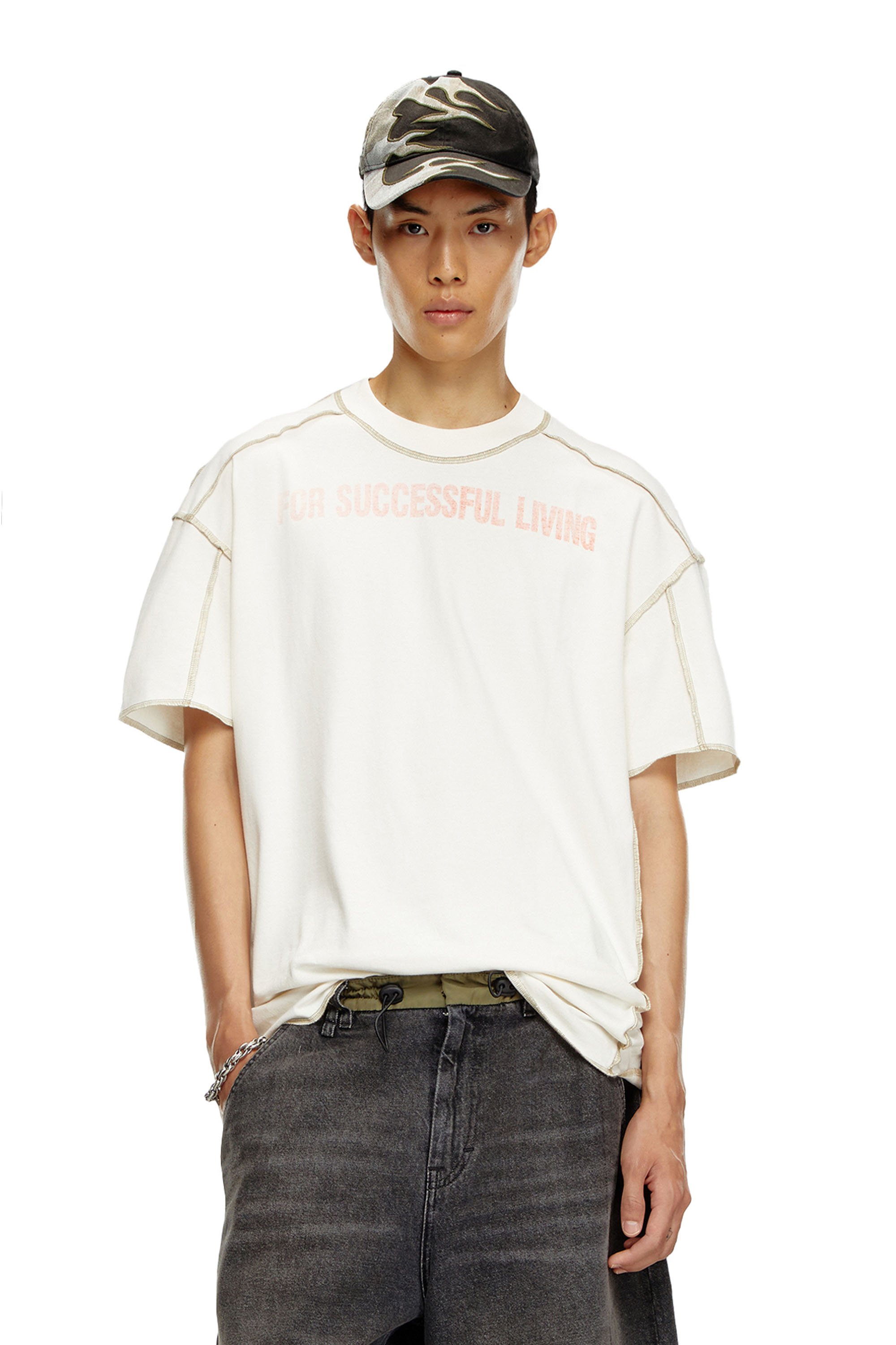 Diesel - T-CRAOR, T-shirt avec effet « inside-out » Homme in Blanc - 1