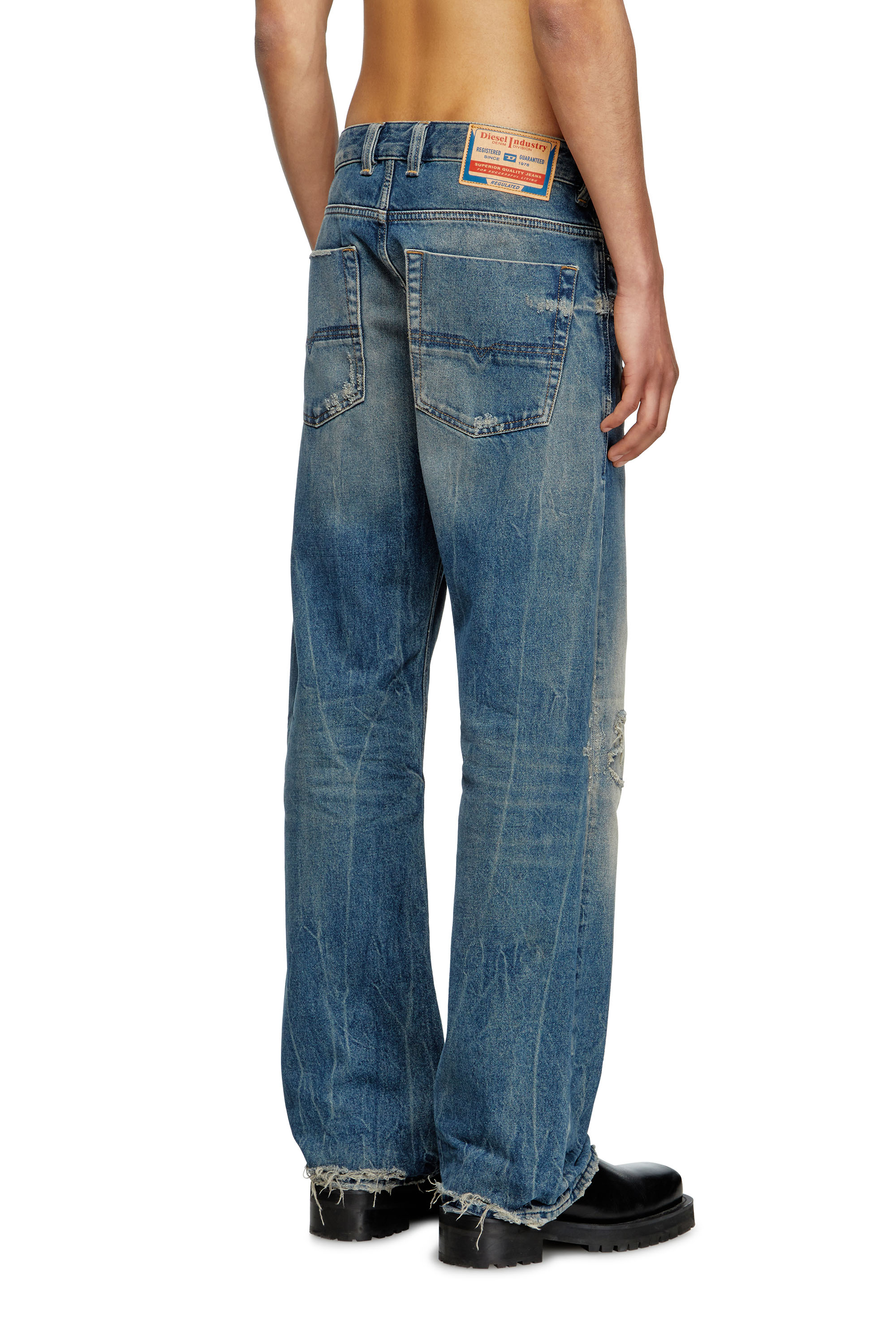 Diesel - Relaxed Jeans 1980 D-Eeper 09M28 Homme, Bleu moyen - Image 4