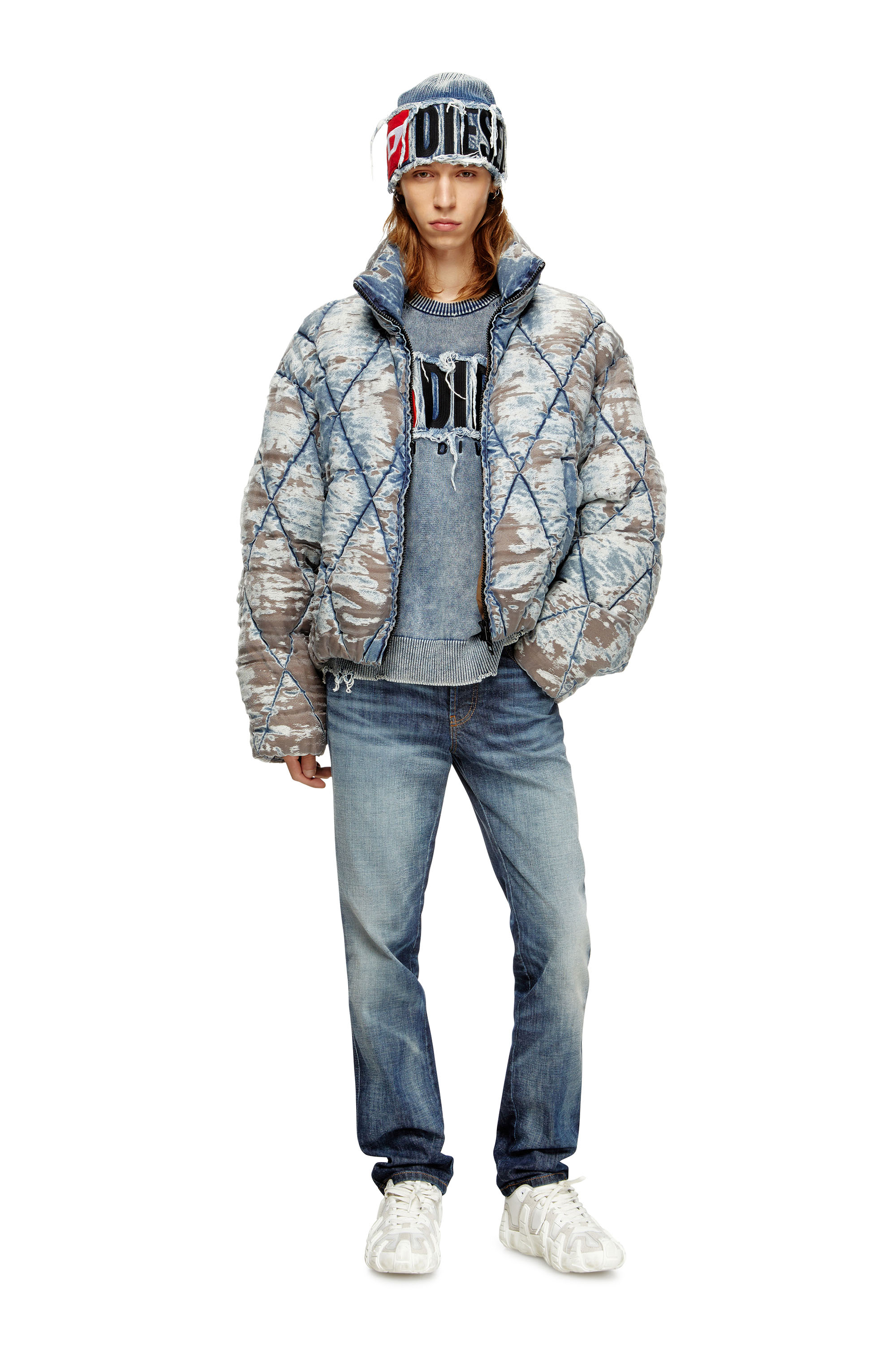 Diesel - W-KONS, Veste matelassée en denim dévoré avec surpiqûres en losanges Homme in ToBeDefined - 2
