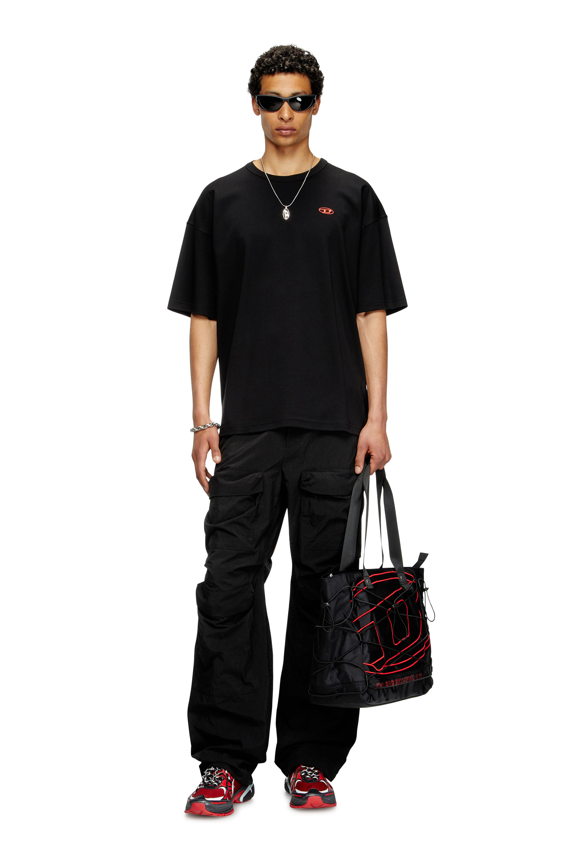 Diesel - T-BOXT-T6, T-shirt avec Oval D rouge Homme in Noir - 2