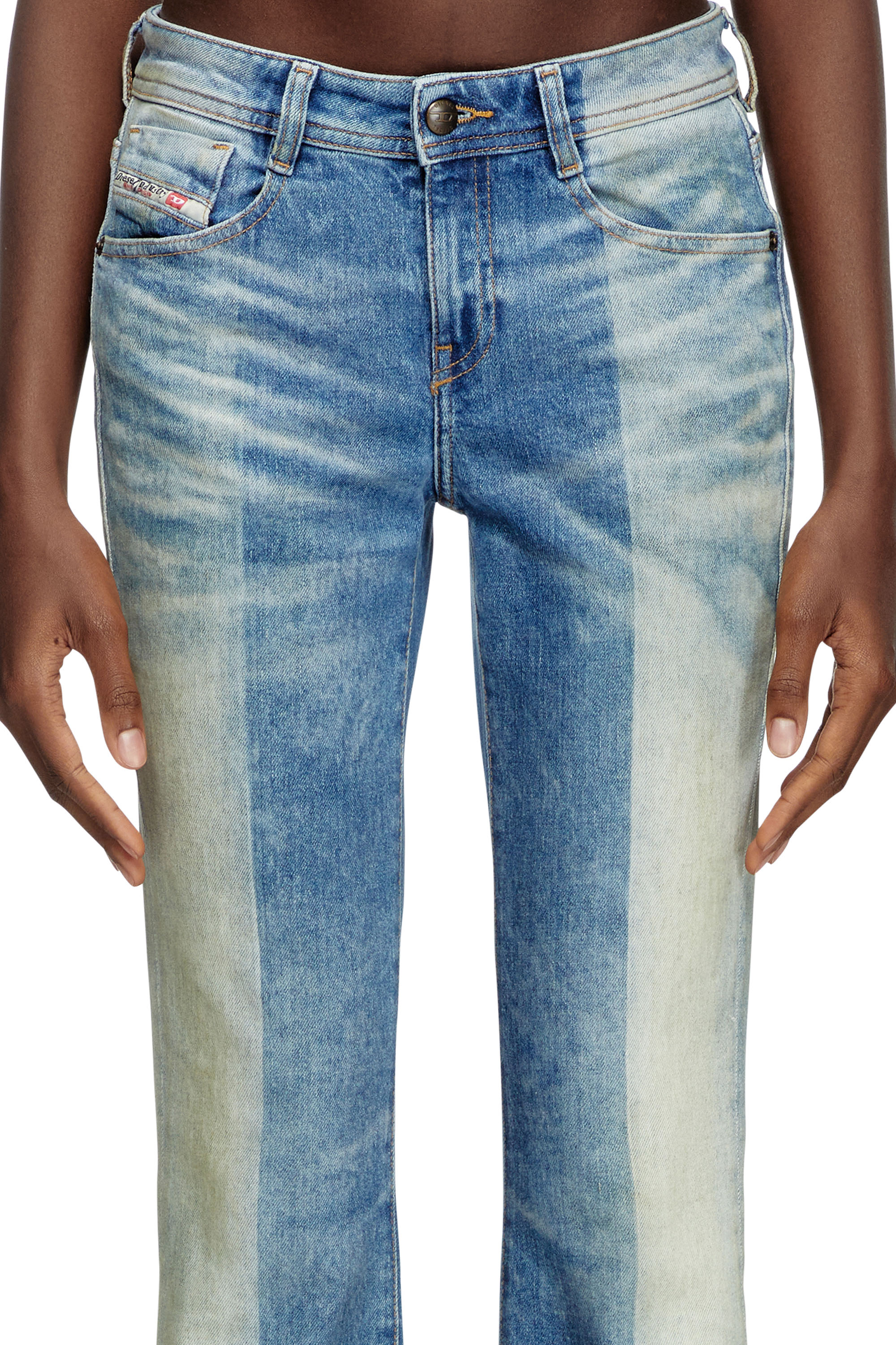 Diesel - Bootcut Jeans 1969 D-Ebbey 007W8 Femme, Bleu moyen - Image 4