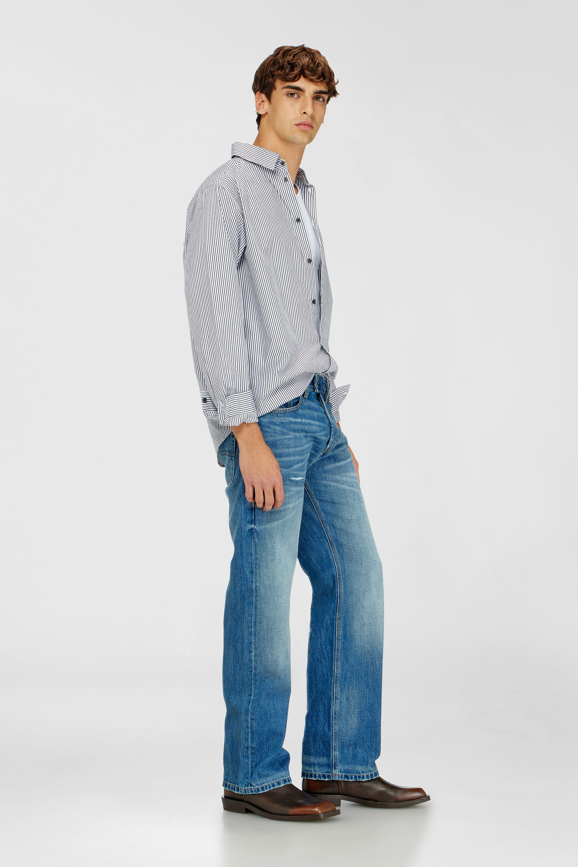 Diesel - Man's Relaxed Jeans 1980 D-Eeper 0DLDC, Medium blue - 2